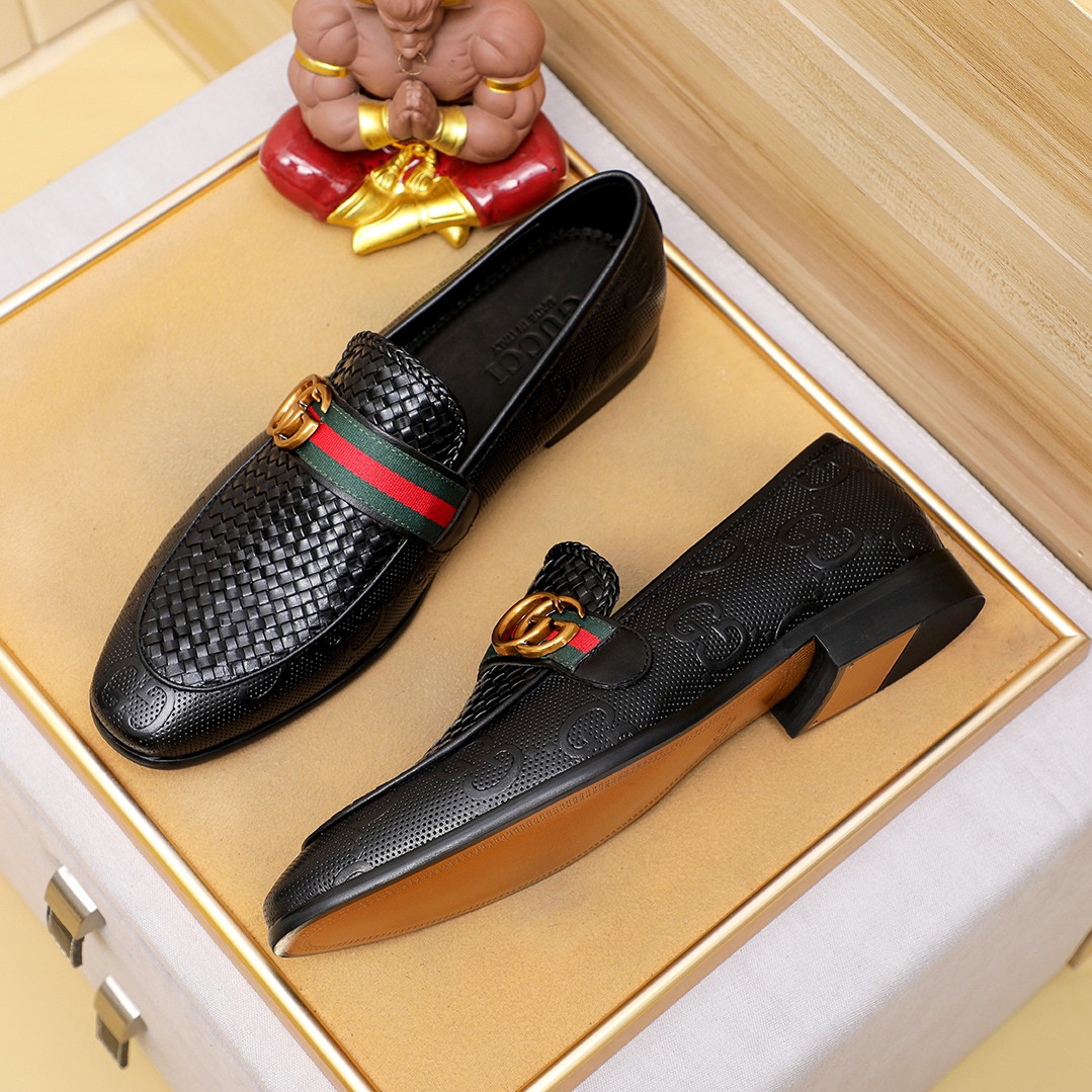 Gucci shoes