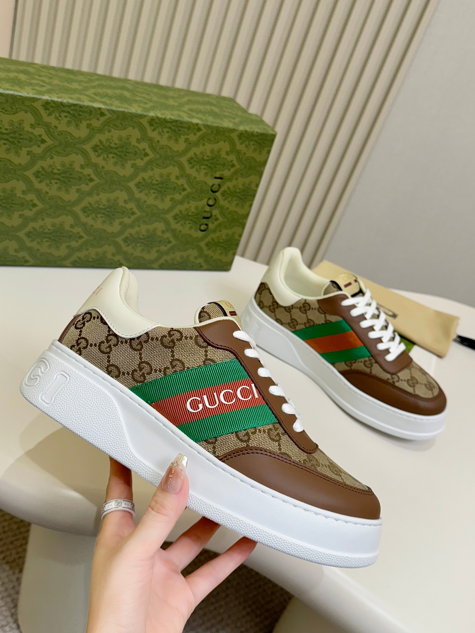 Gucci shoes