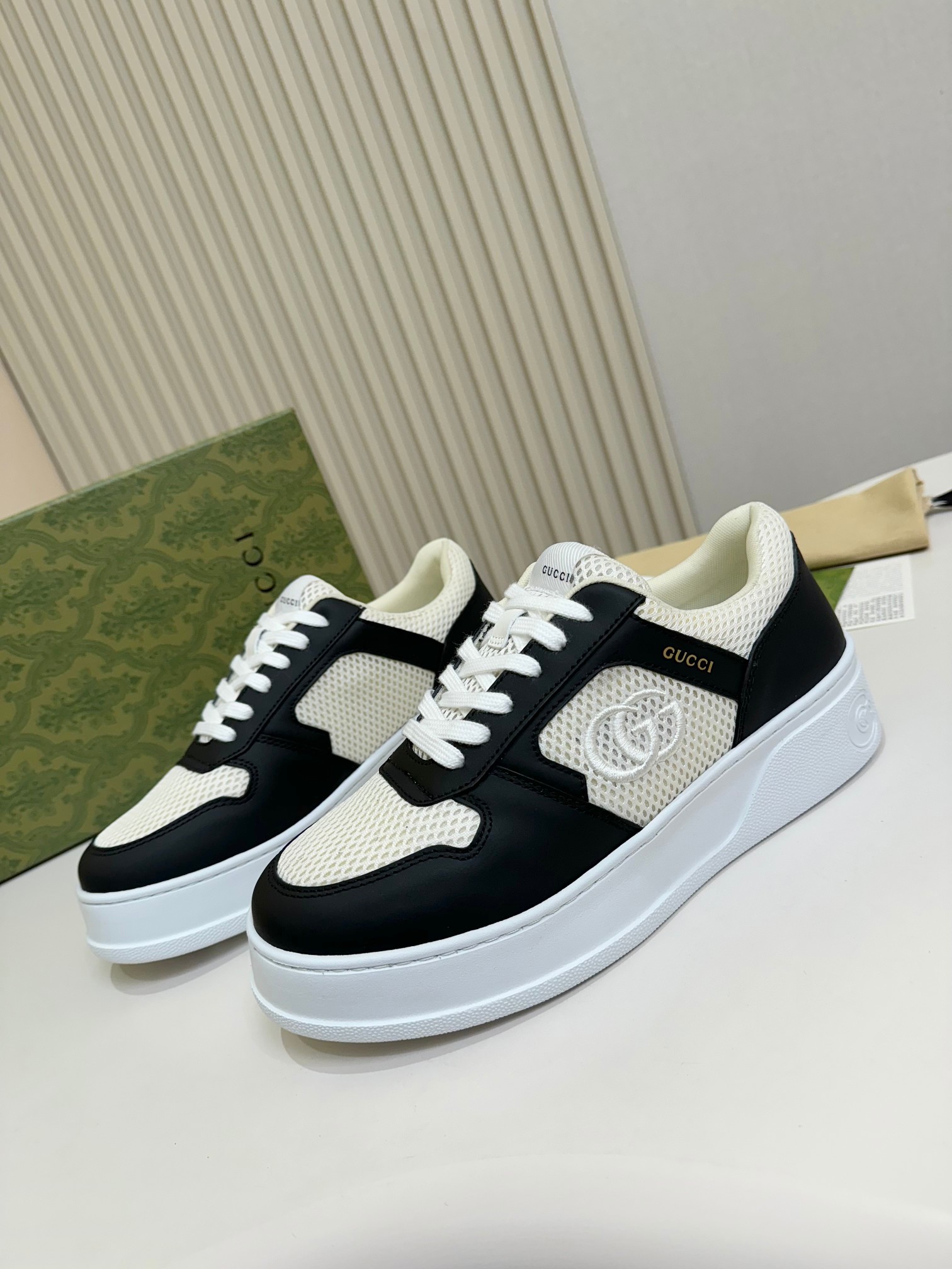 Gucci shoes