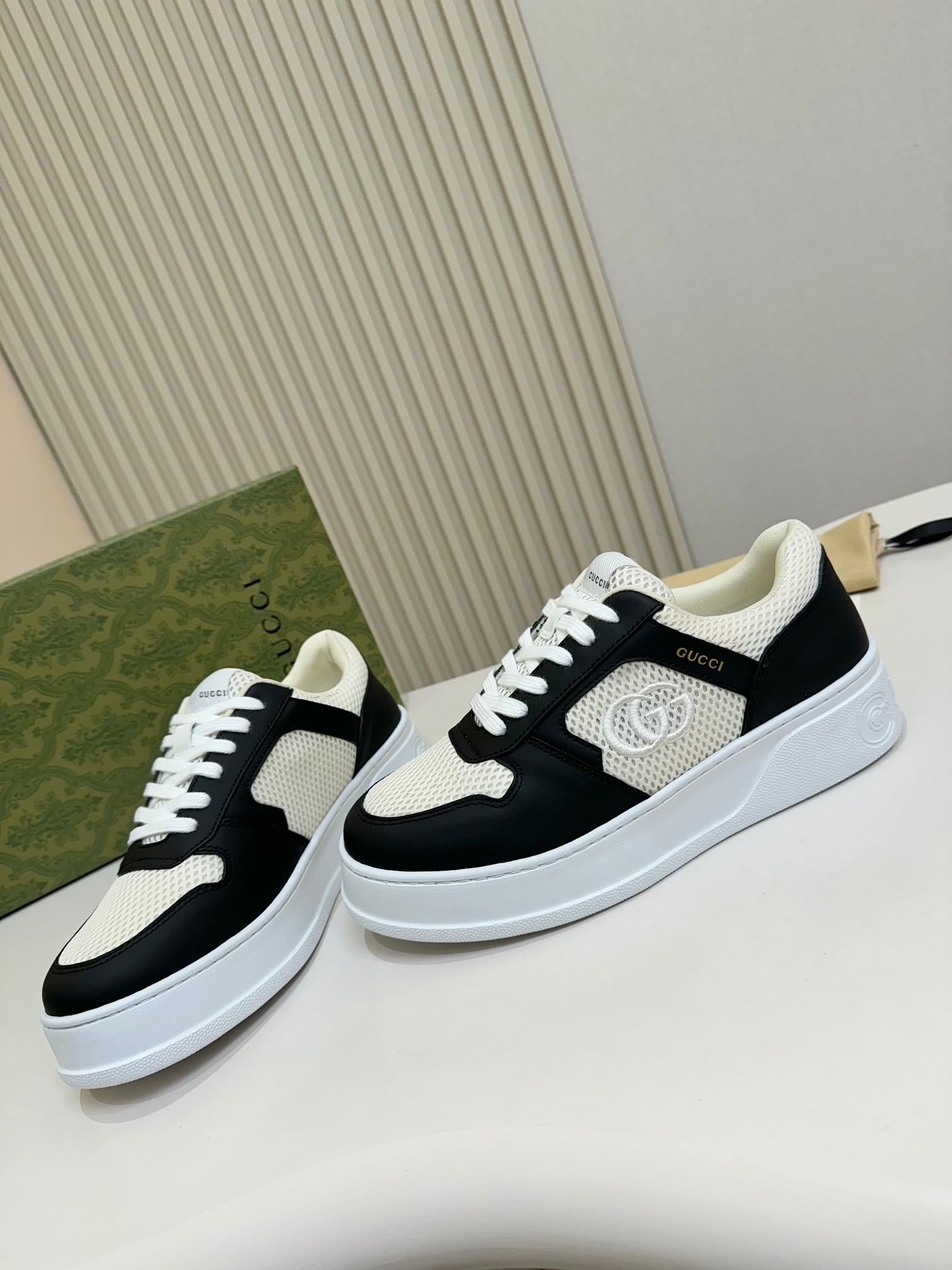 Gucci shoes