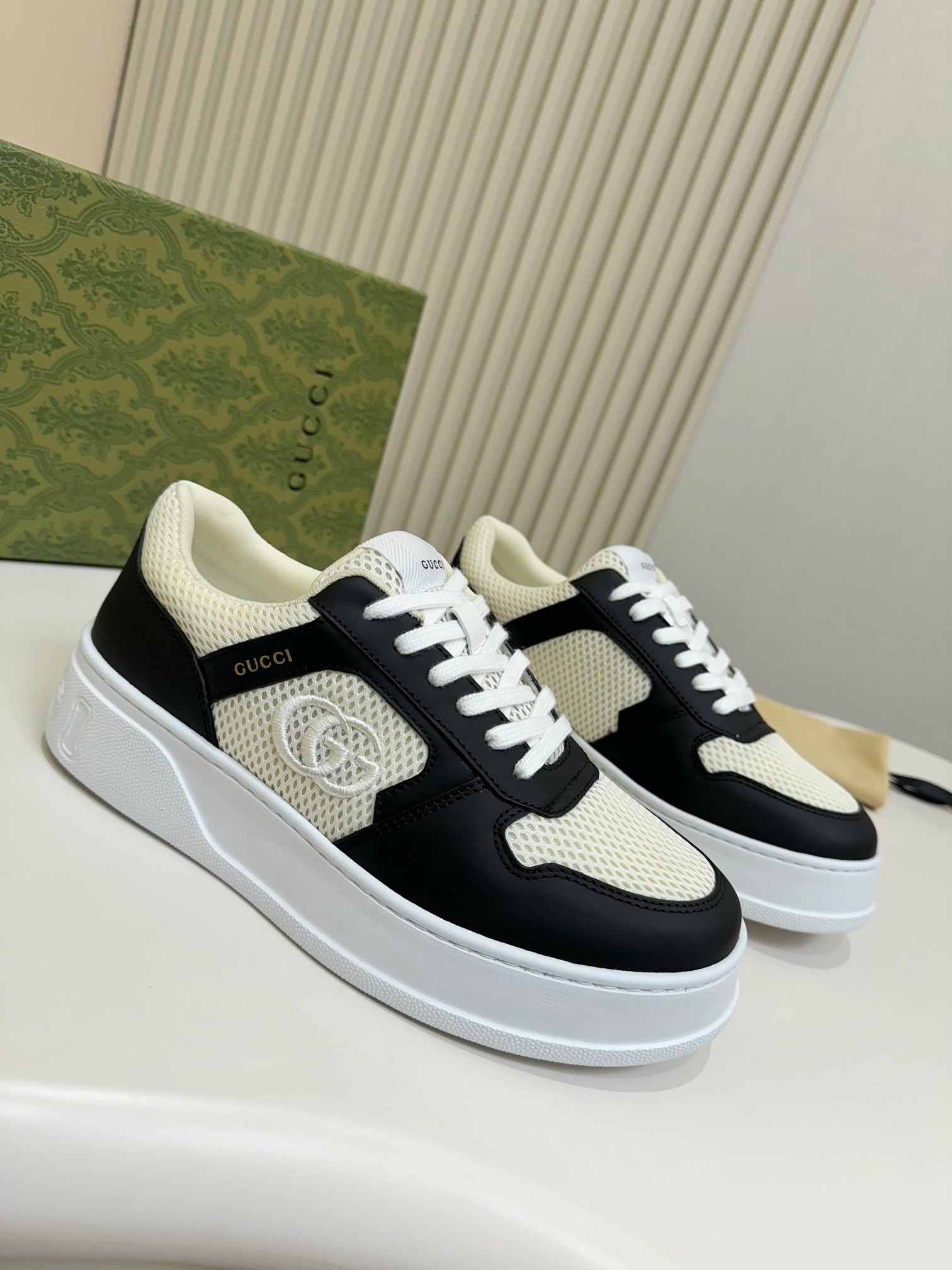 Gucci shoes