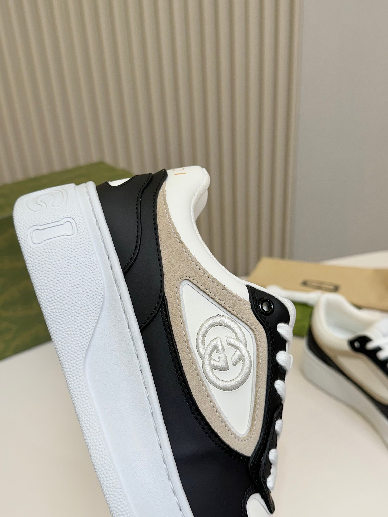 Gucci shoes