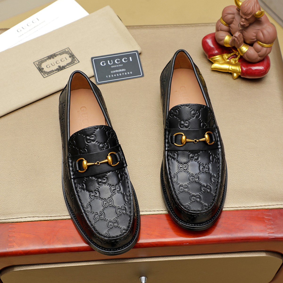 Gucci shoes