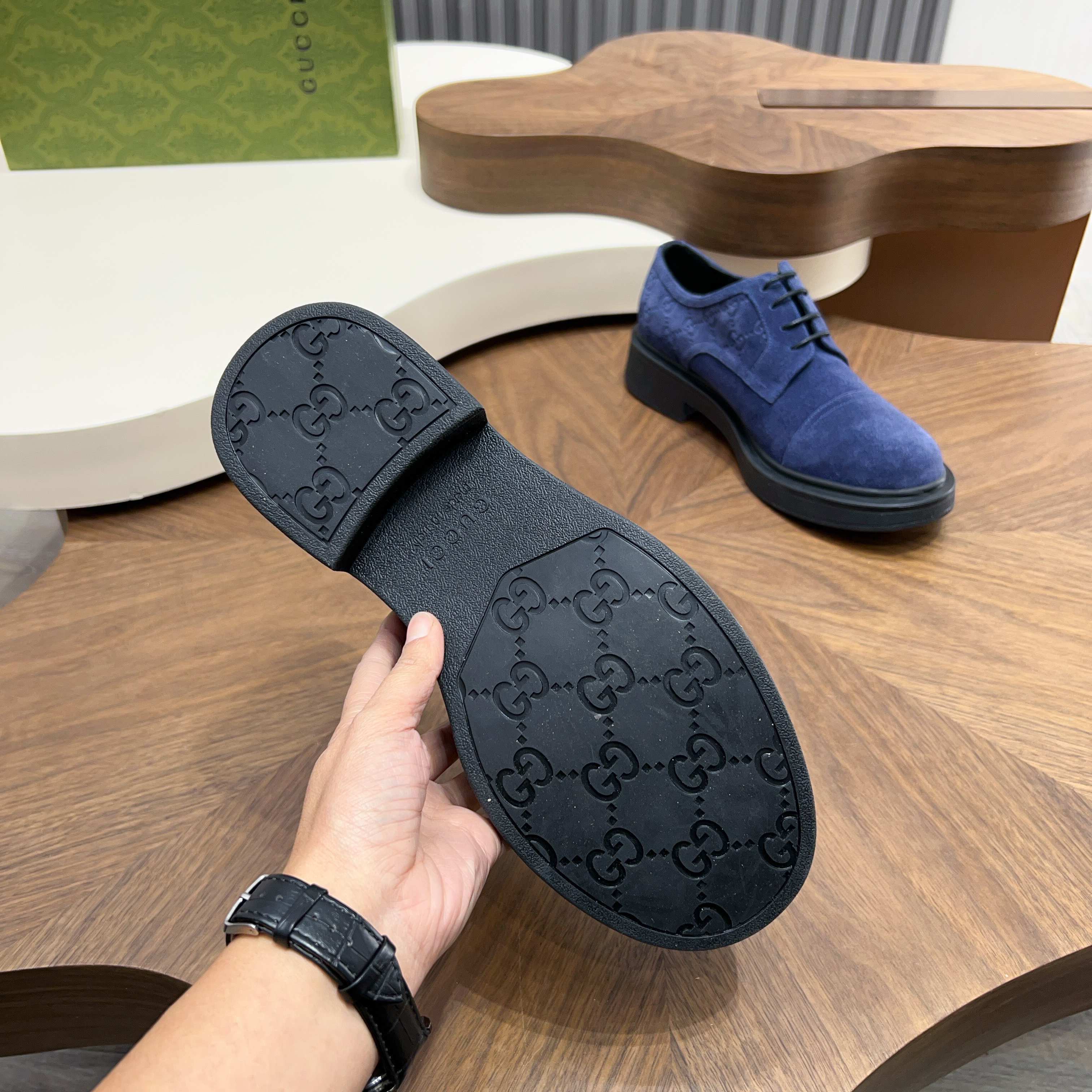Gucci shoes