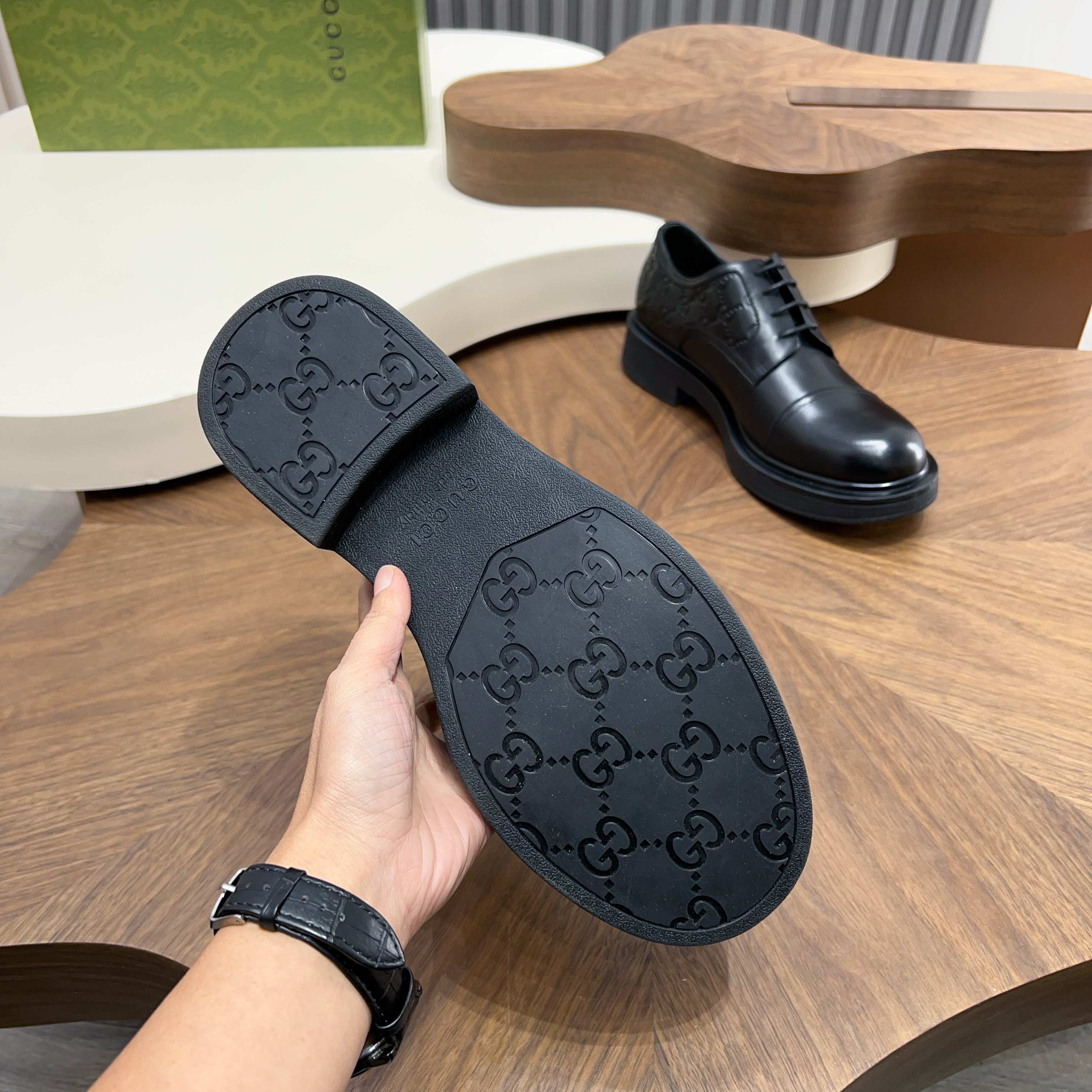 Gucci shoes