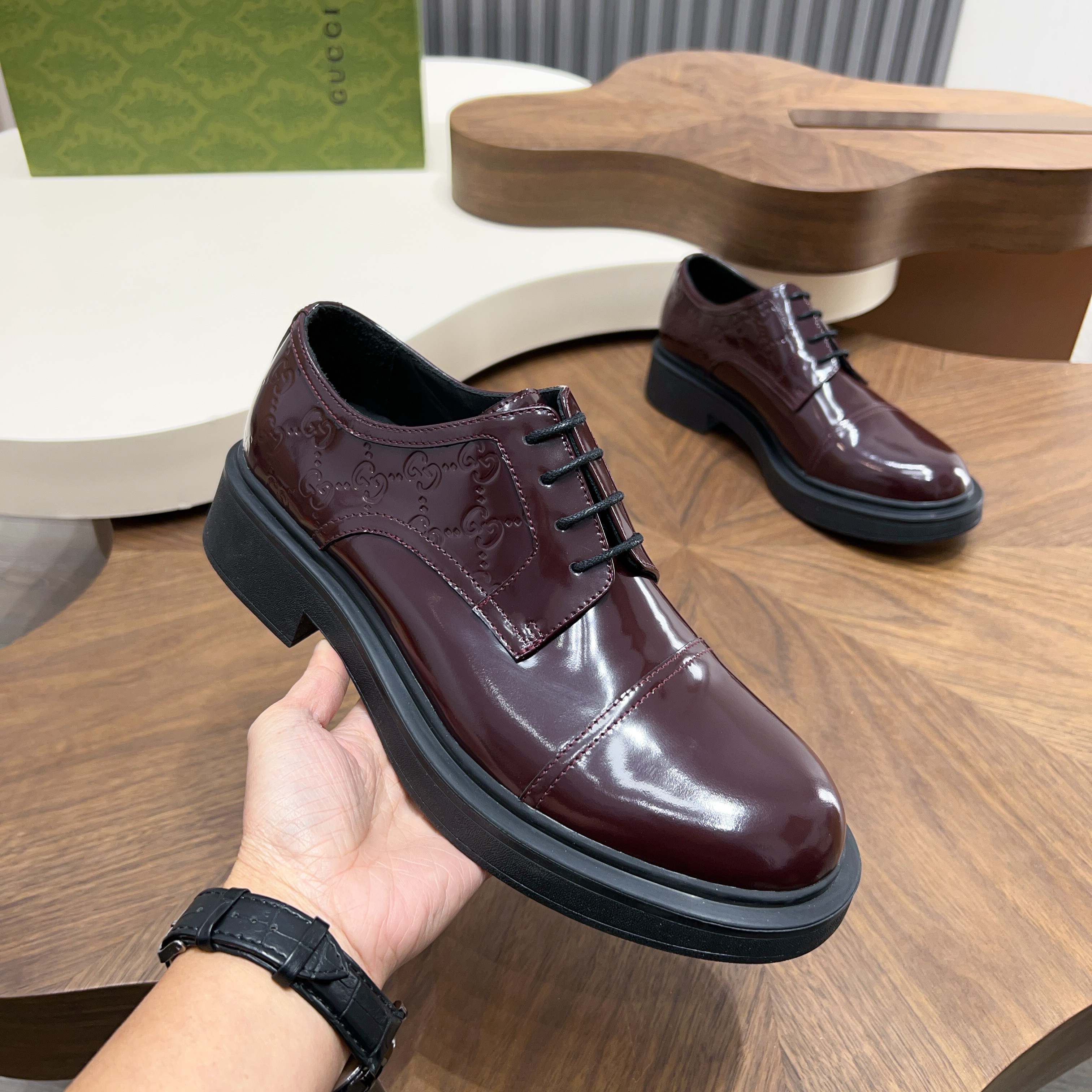 Gucci shoes