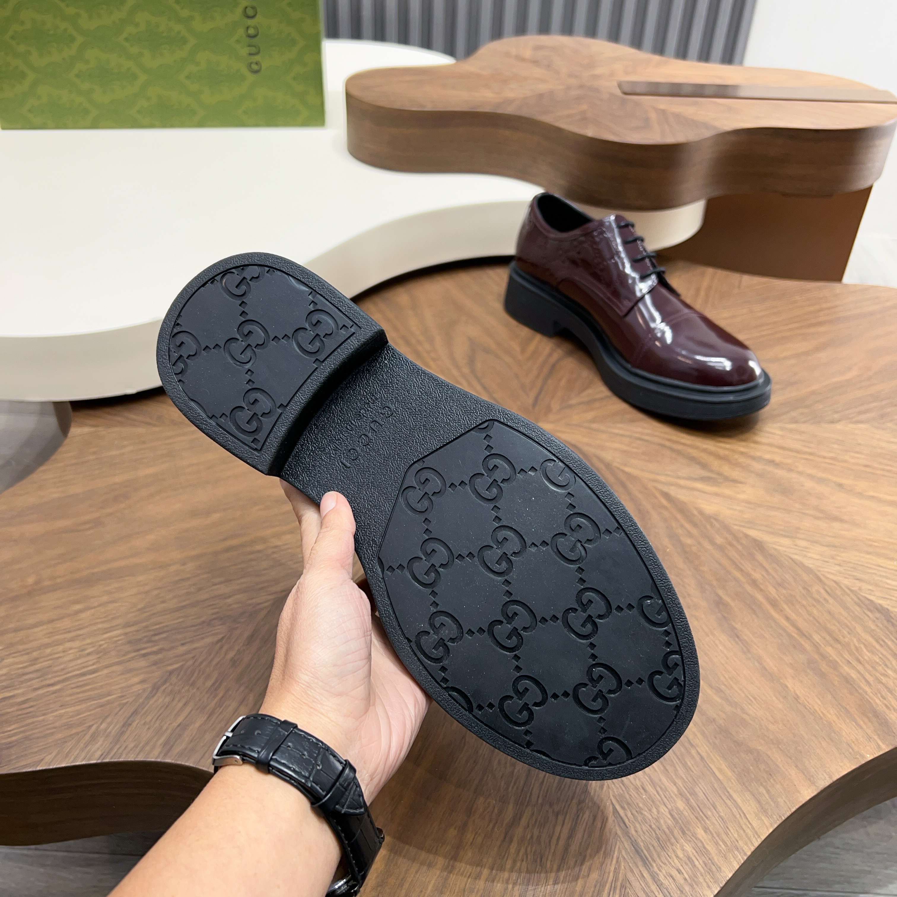 Gucci shoes