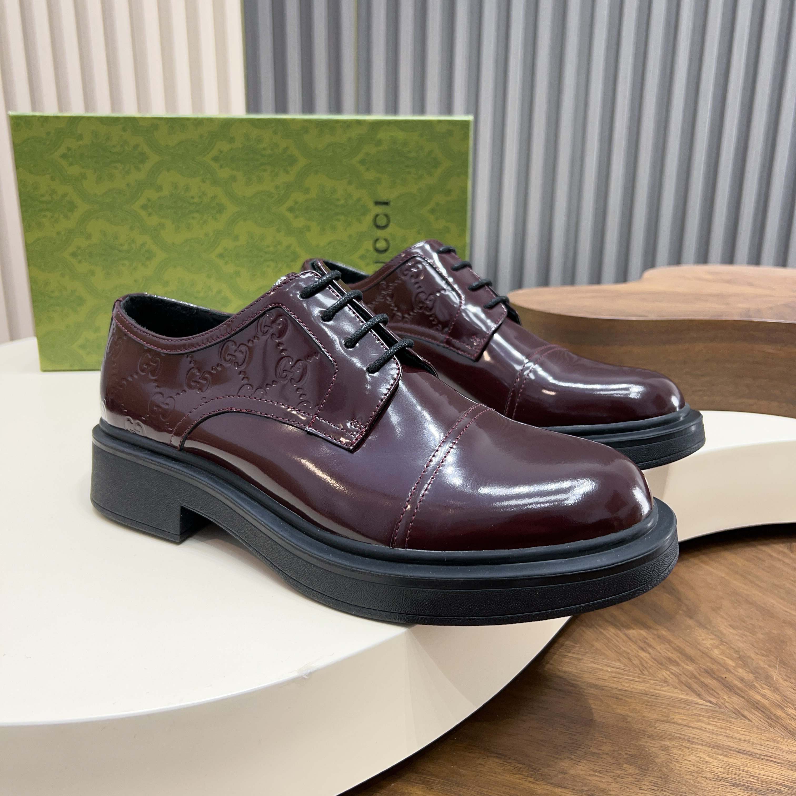 Gucci shoes