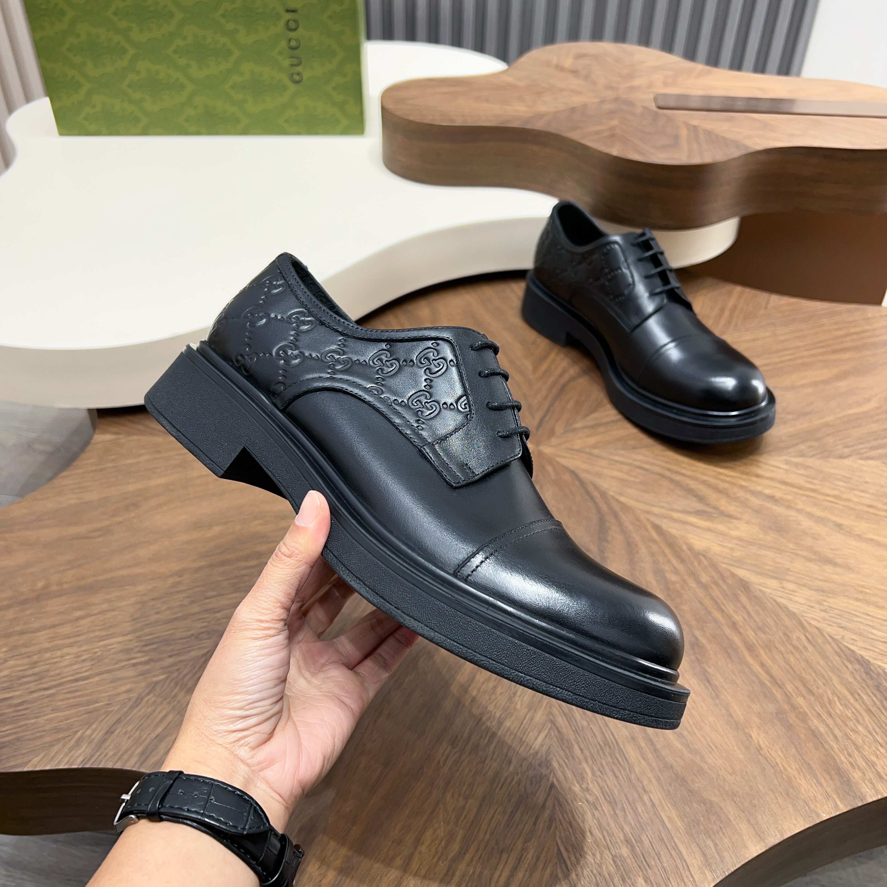 Gucci shoes