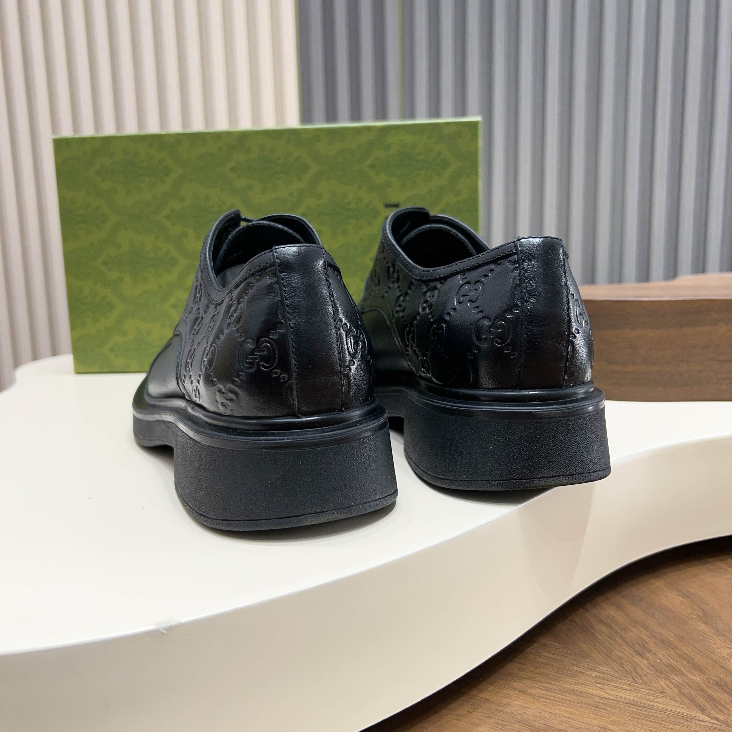 Gucci shoes