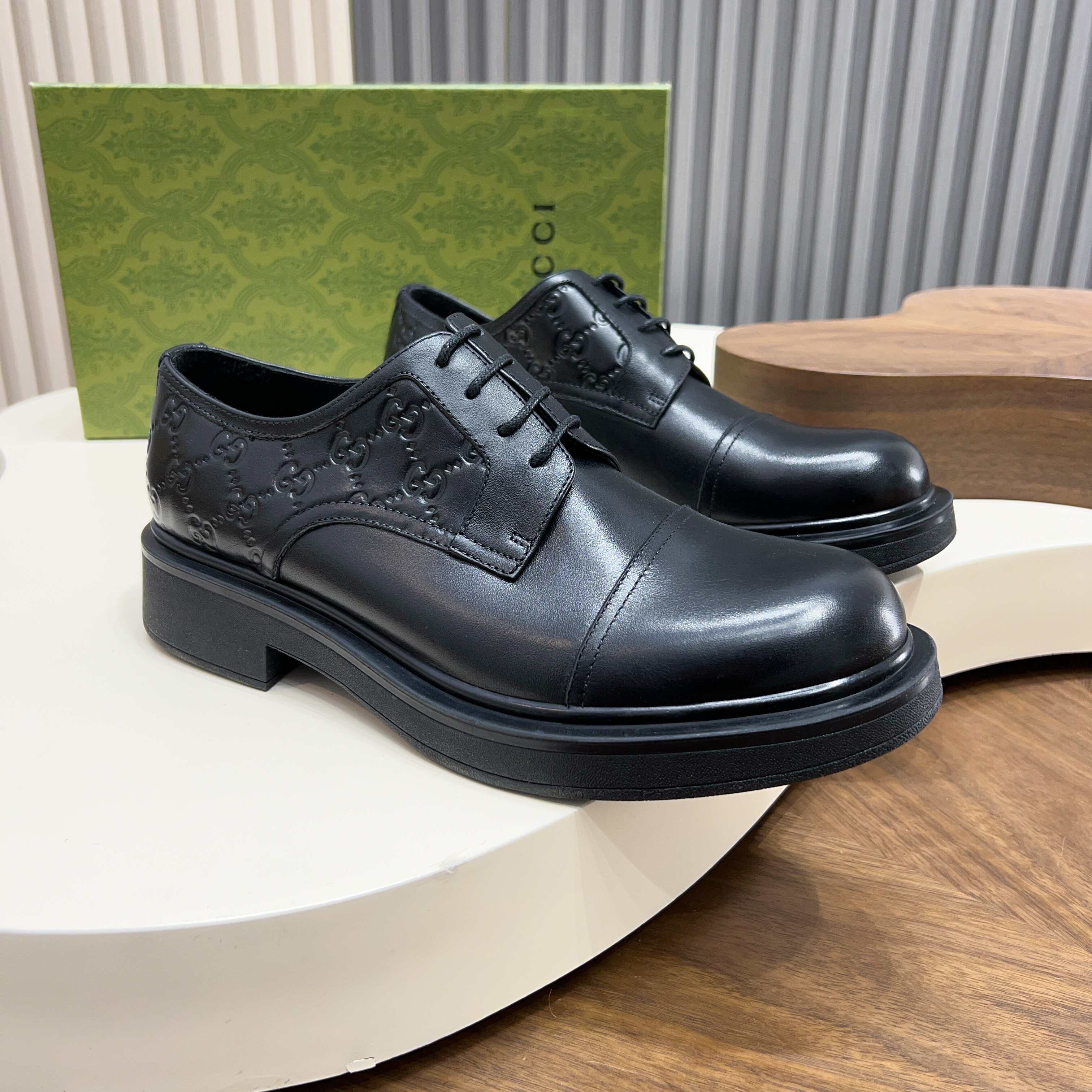 Gucci shoes