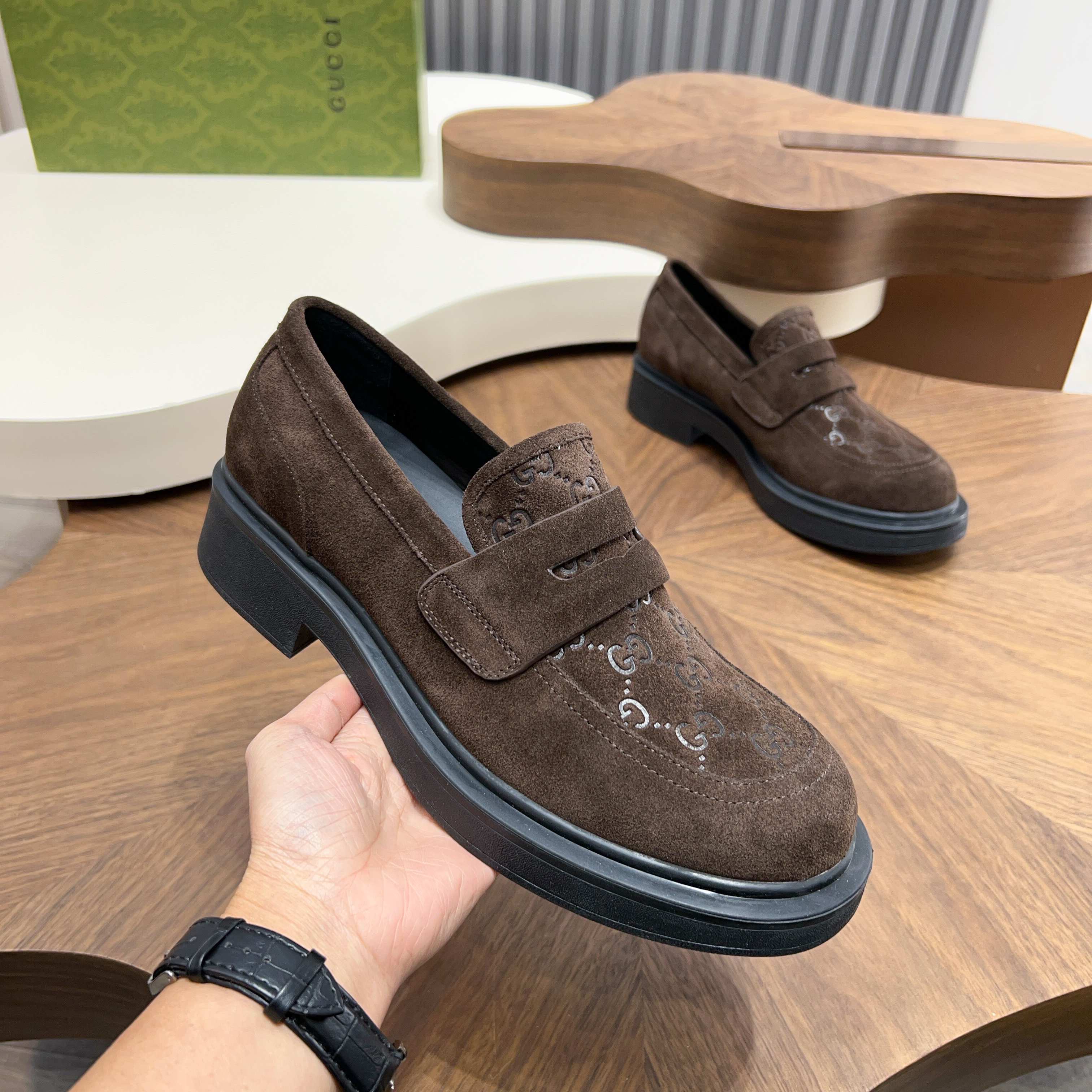 Gucci shoes