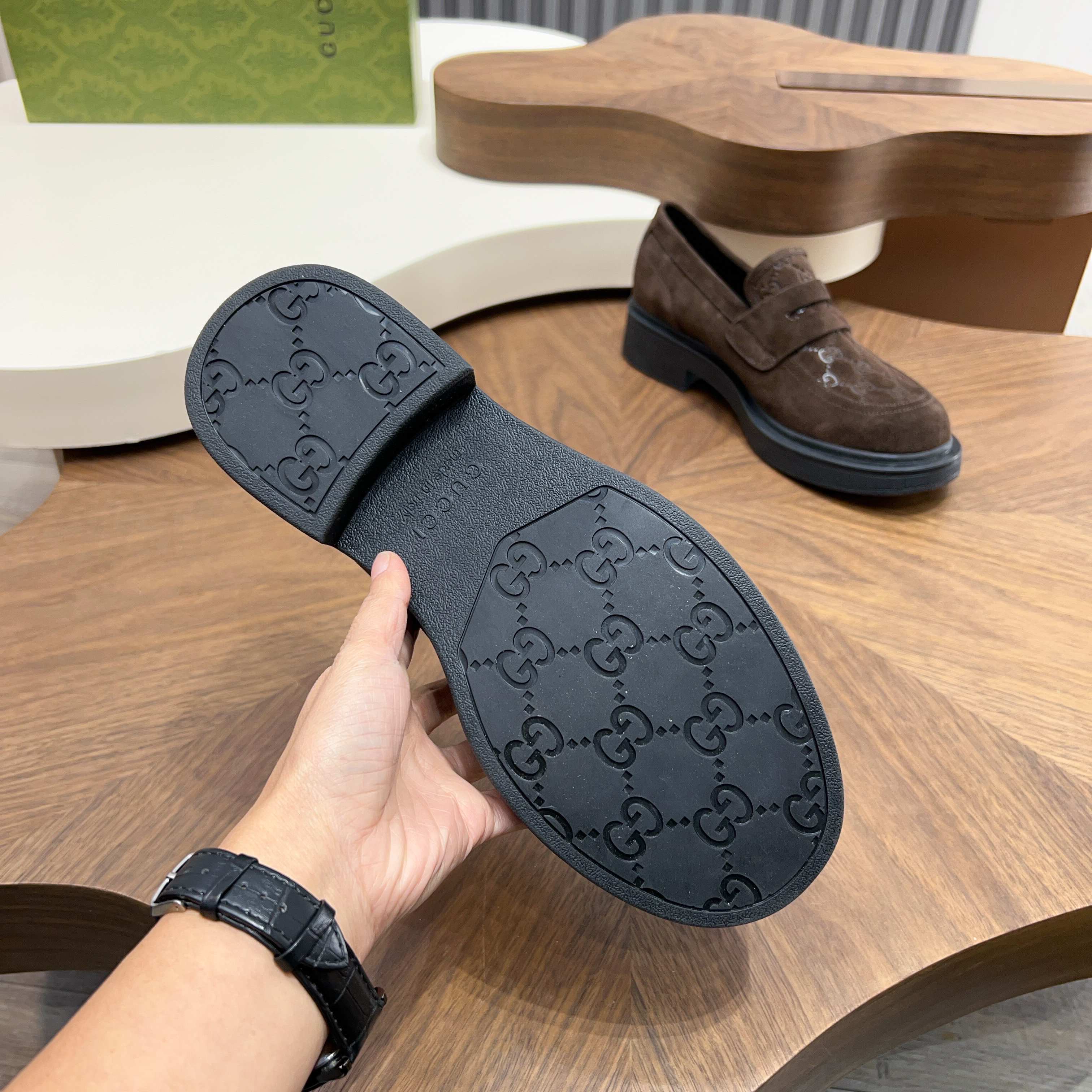Gucci shoes