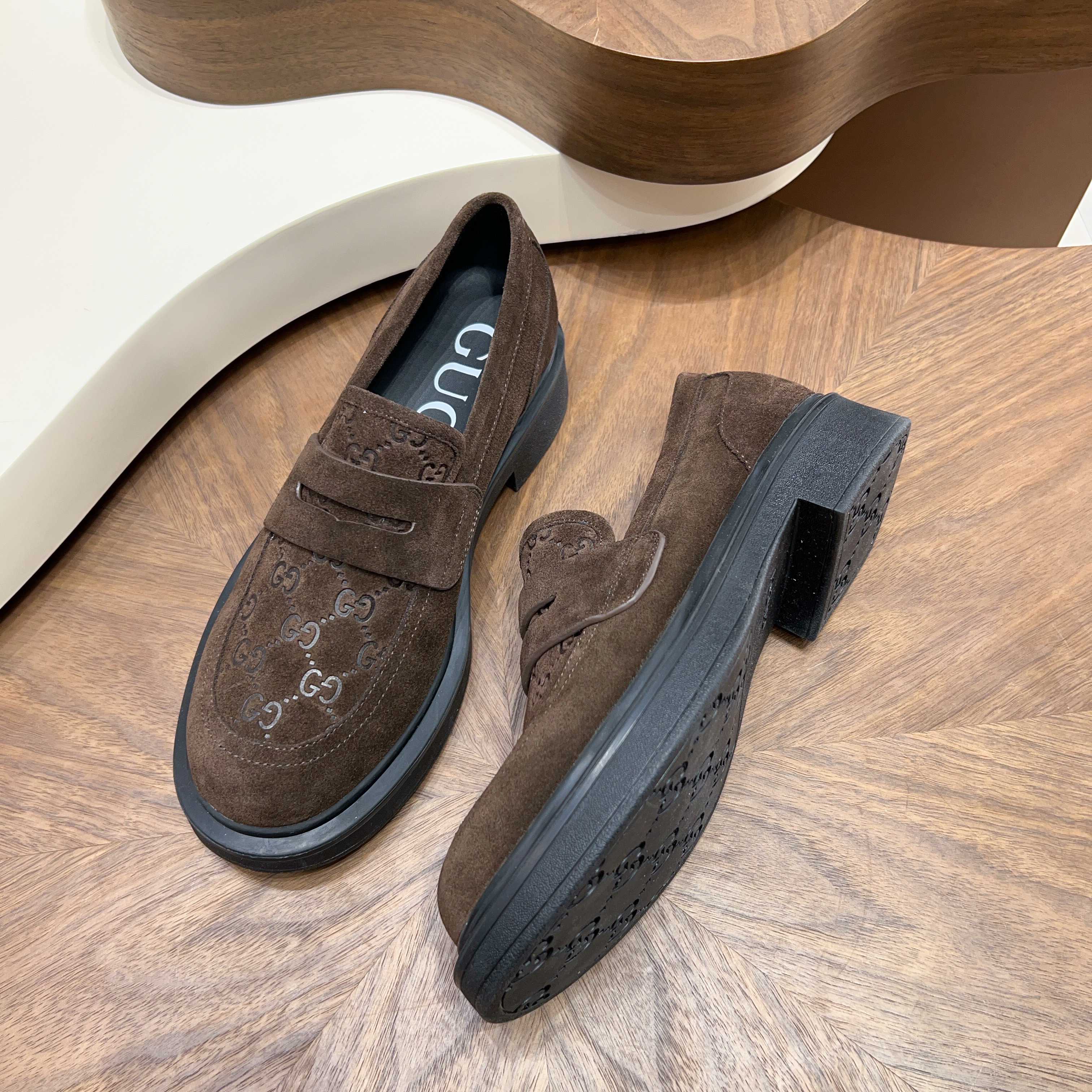 Gucci shoes