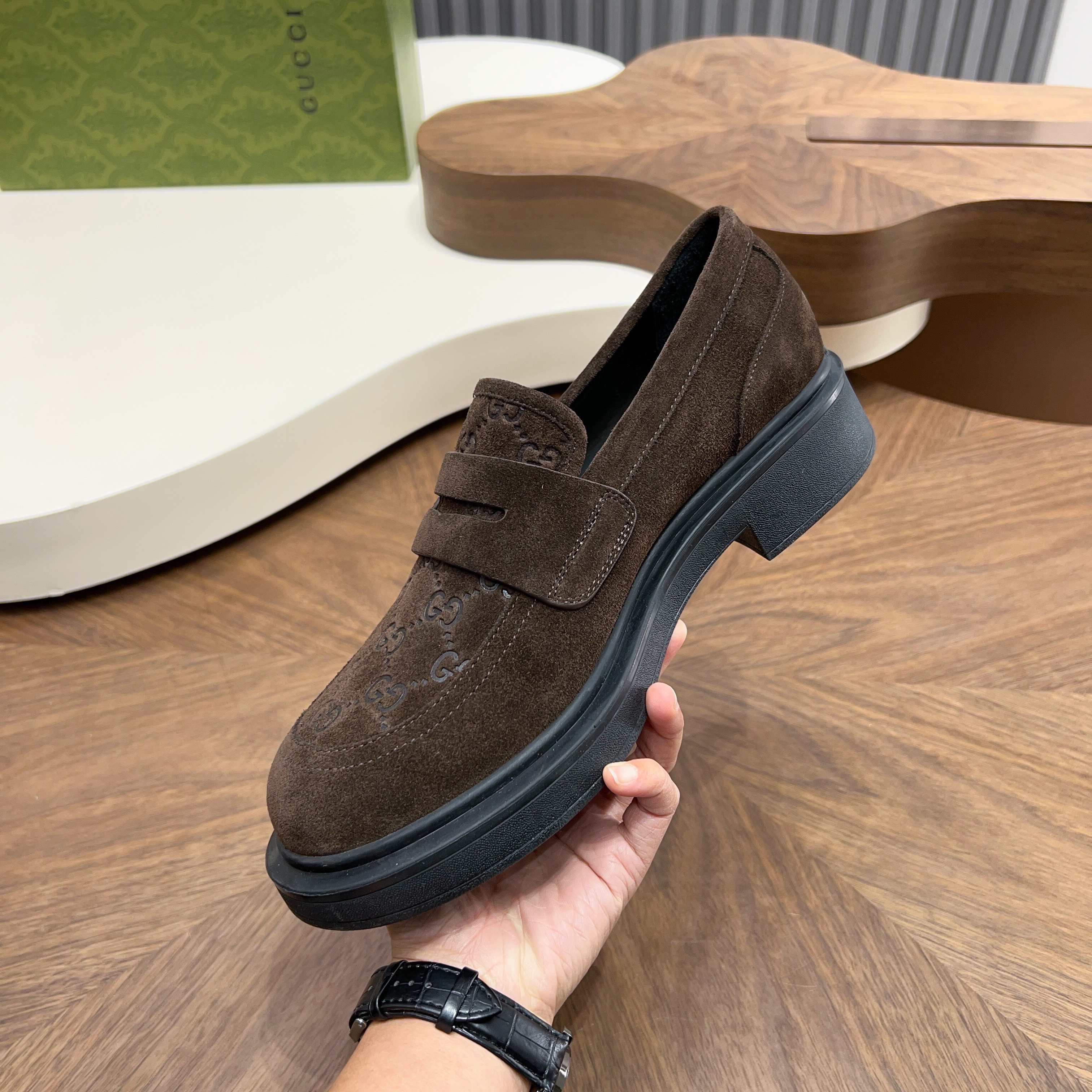 Gucci shoes