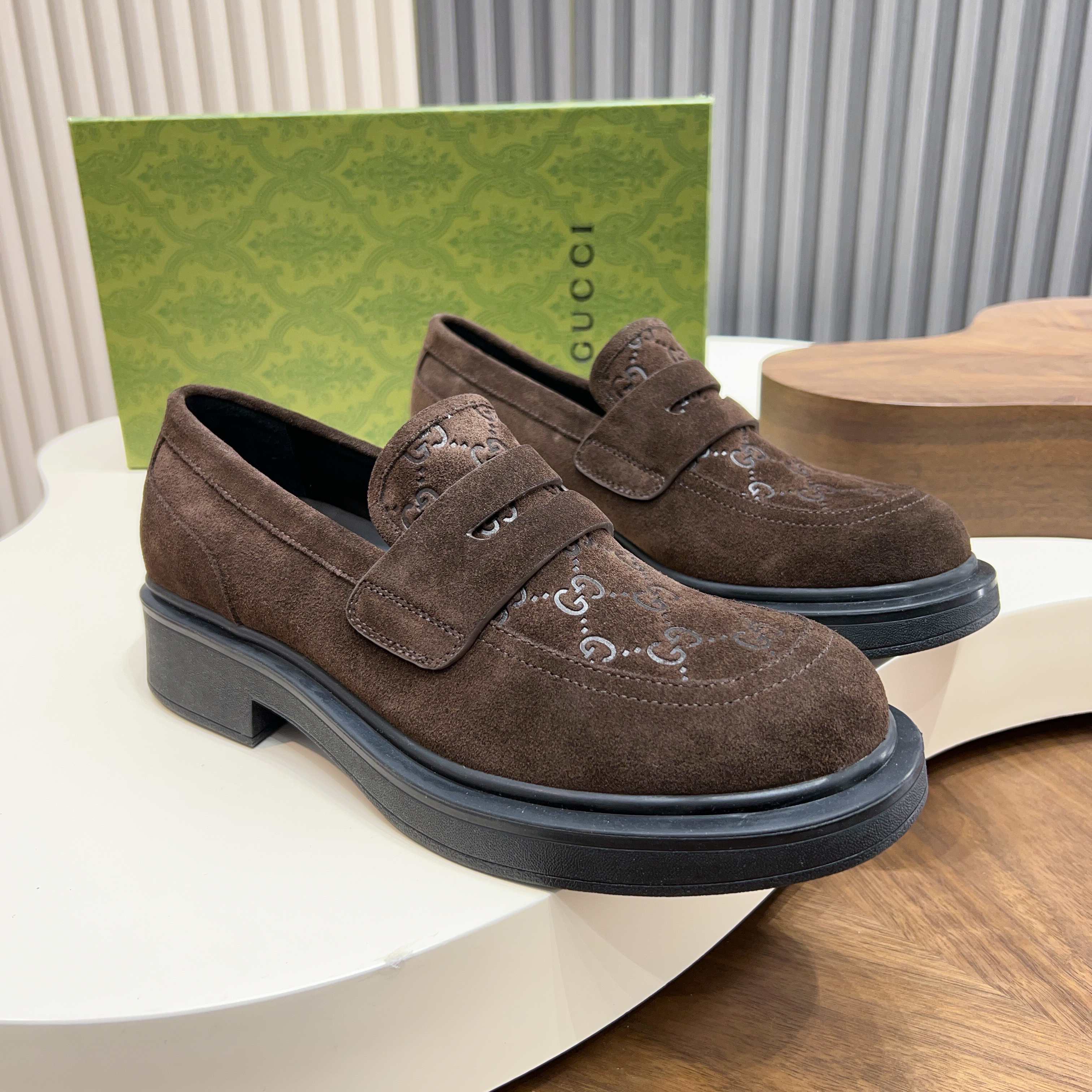 Gucci shoes