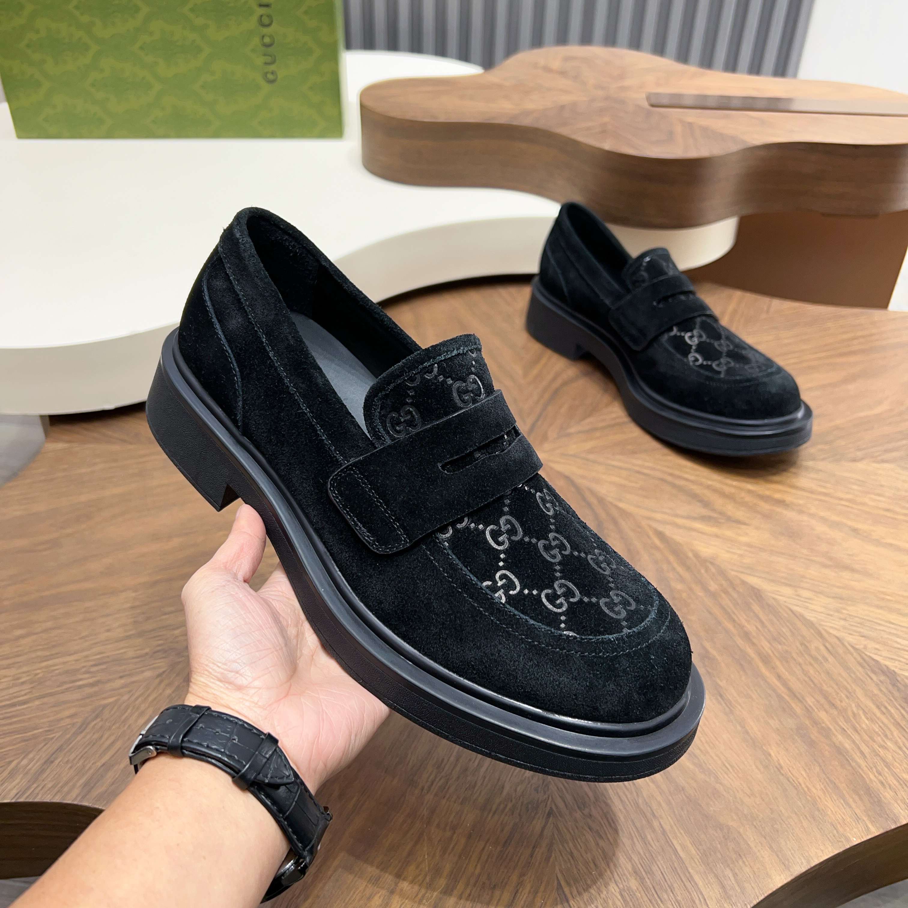 Gucci shoes