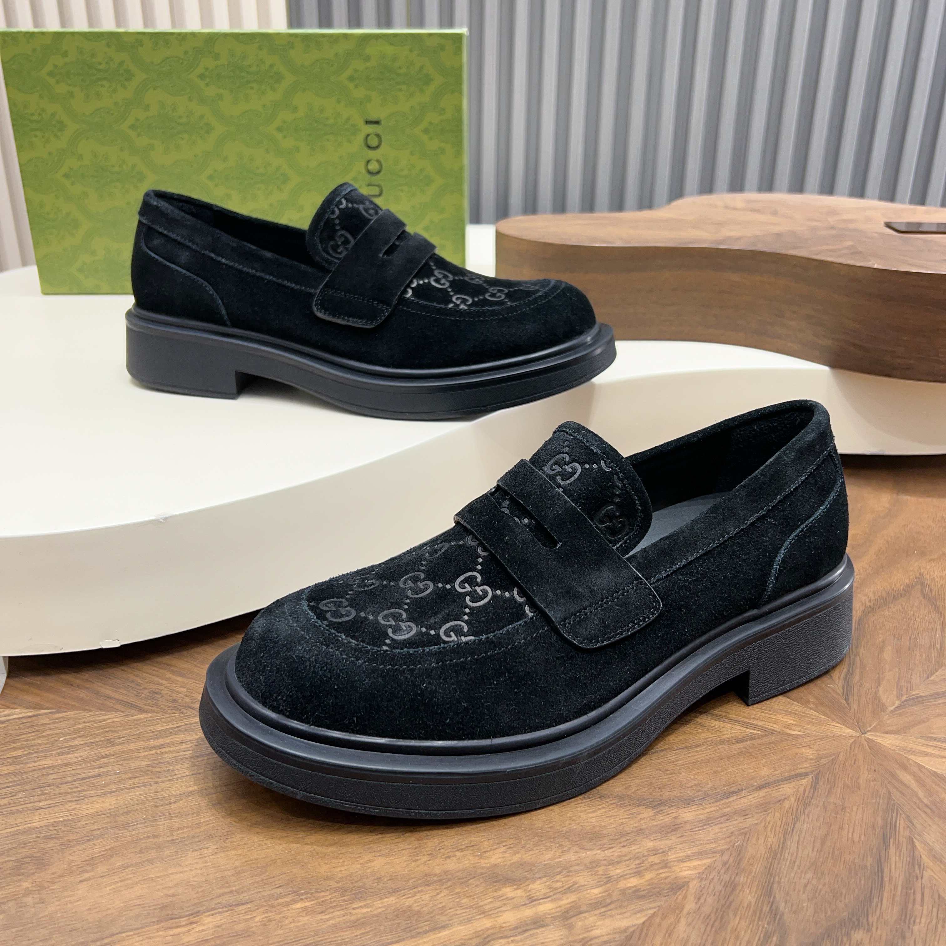 Gucci shoes