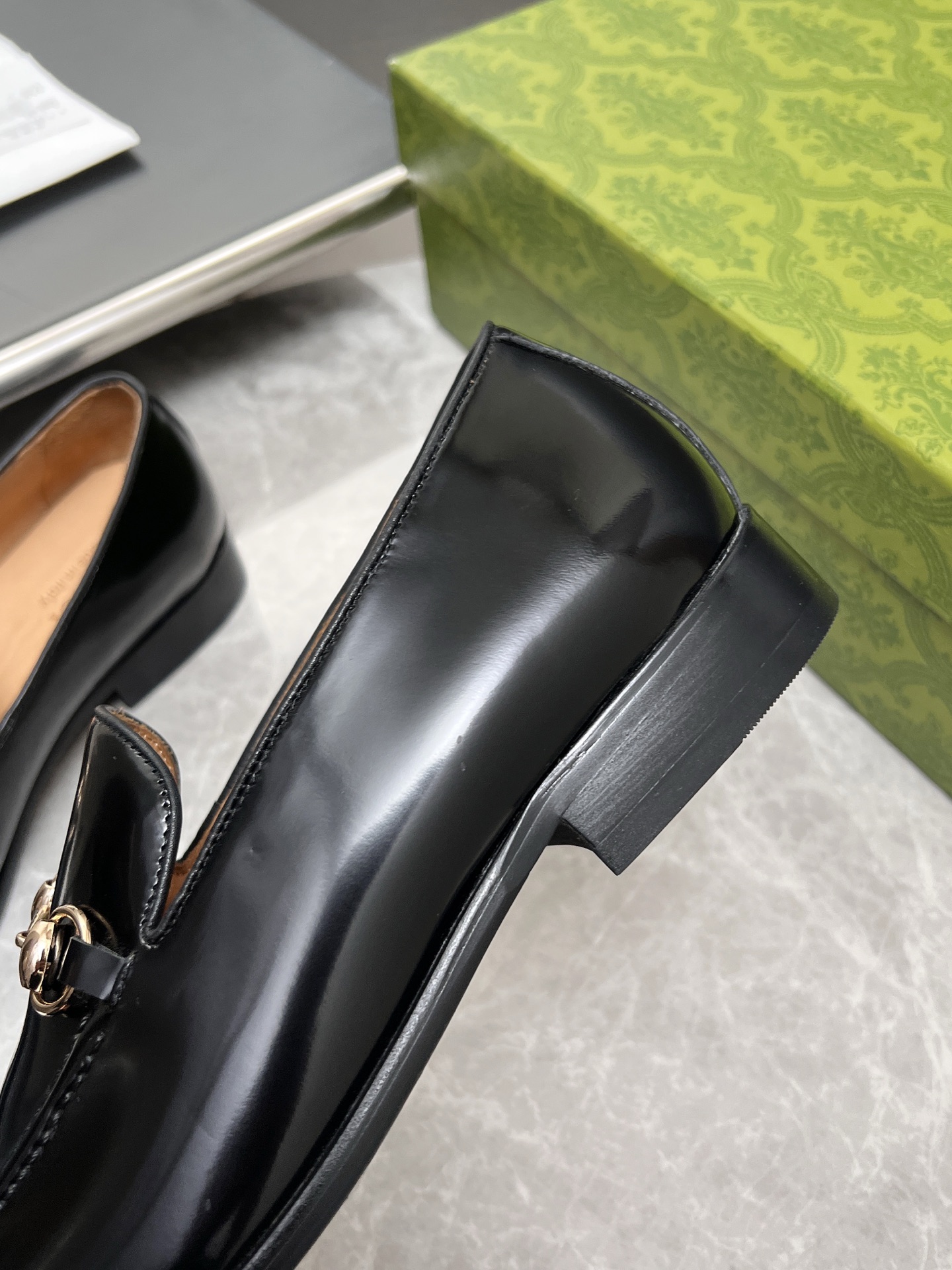 Gucci shoes