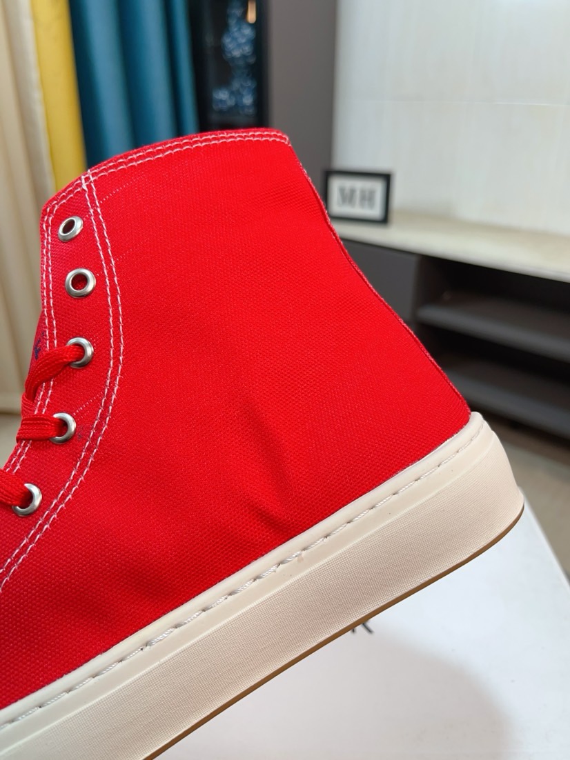 Moncler shoes
