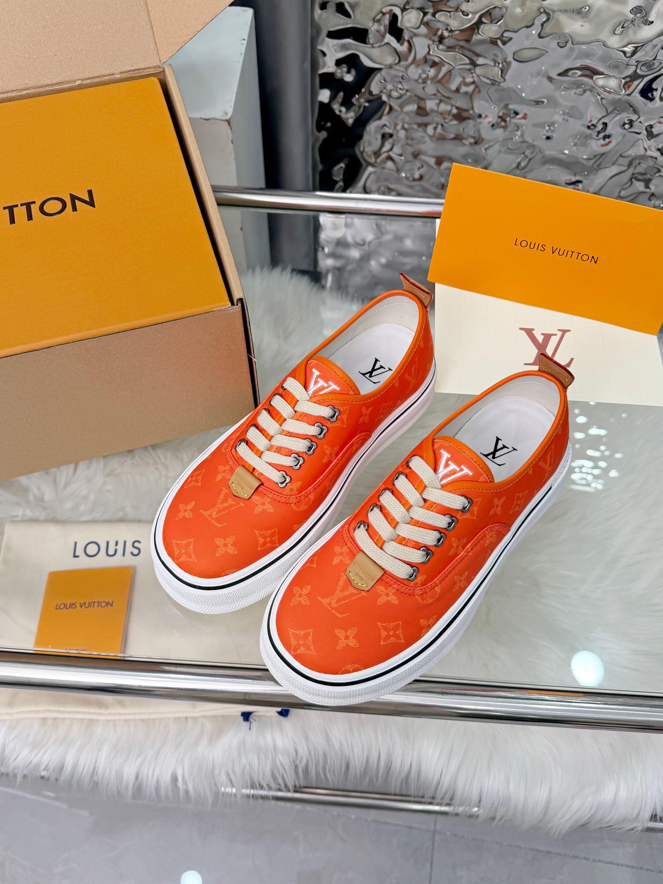 LV