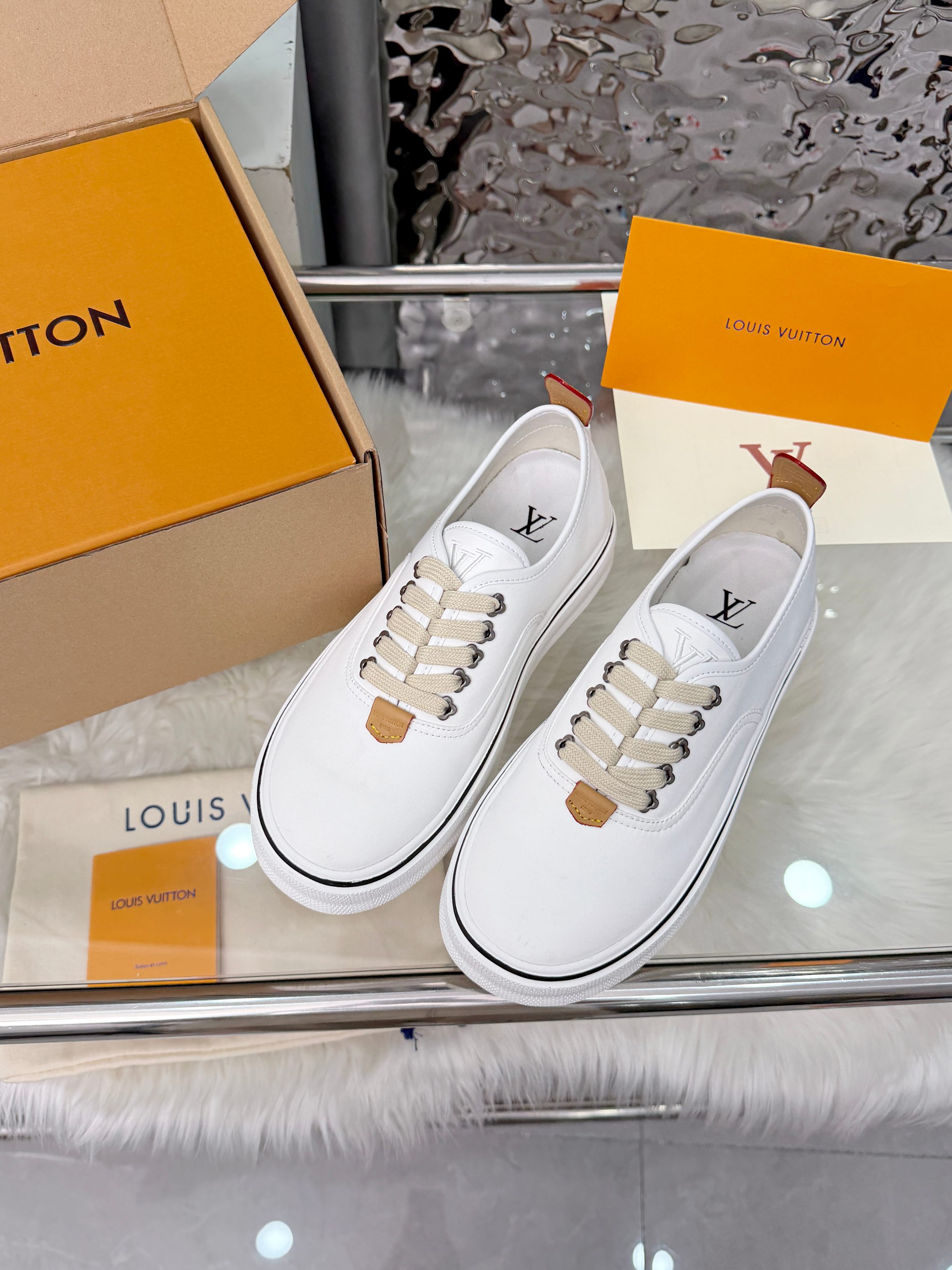 LV