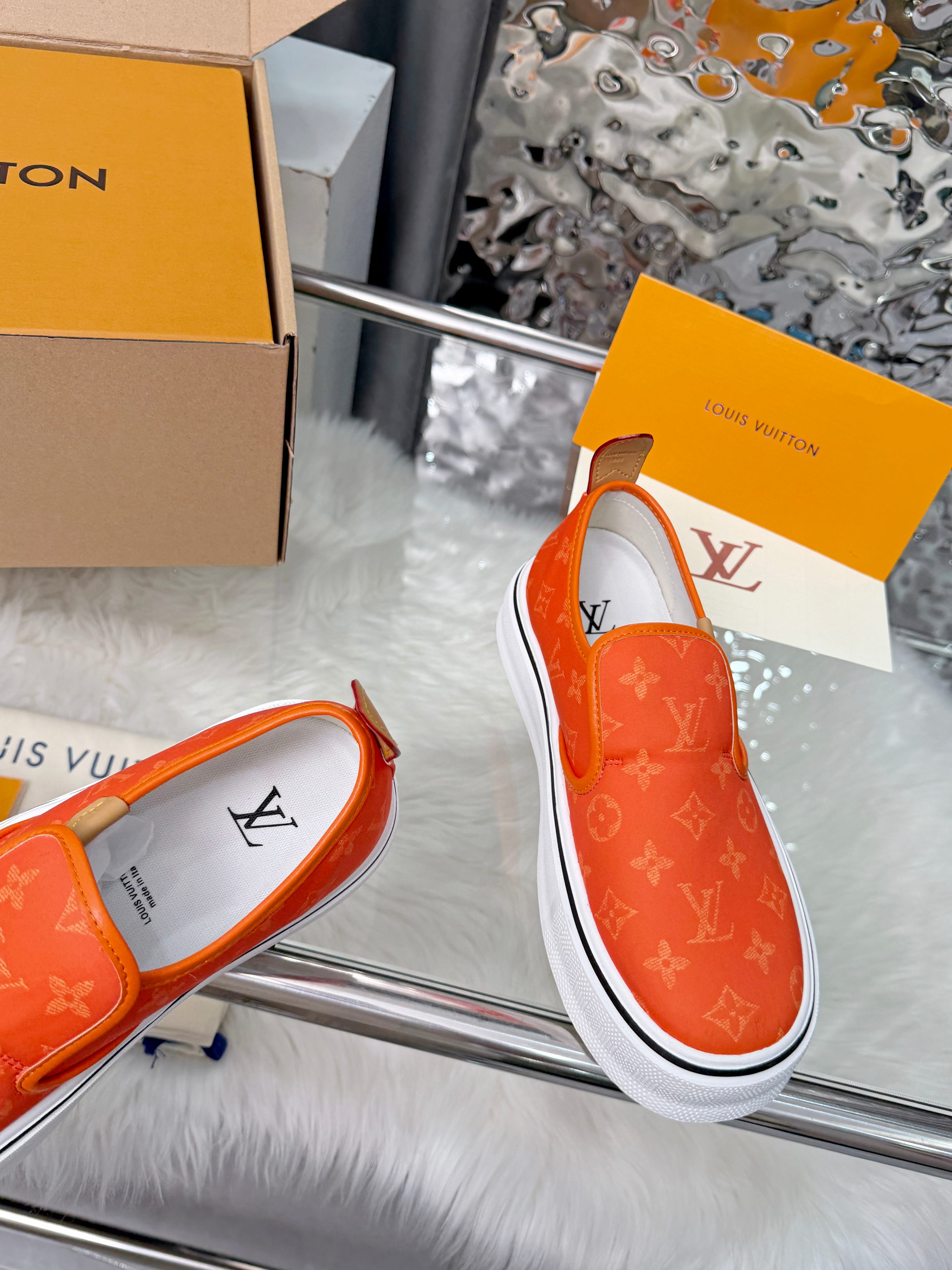 LV