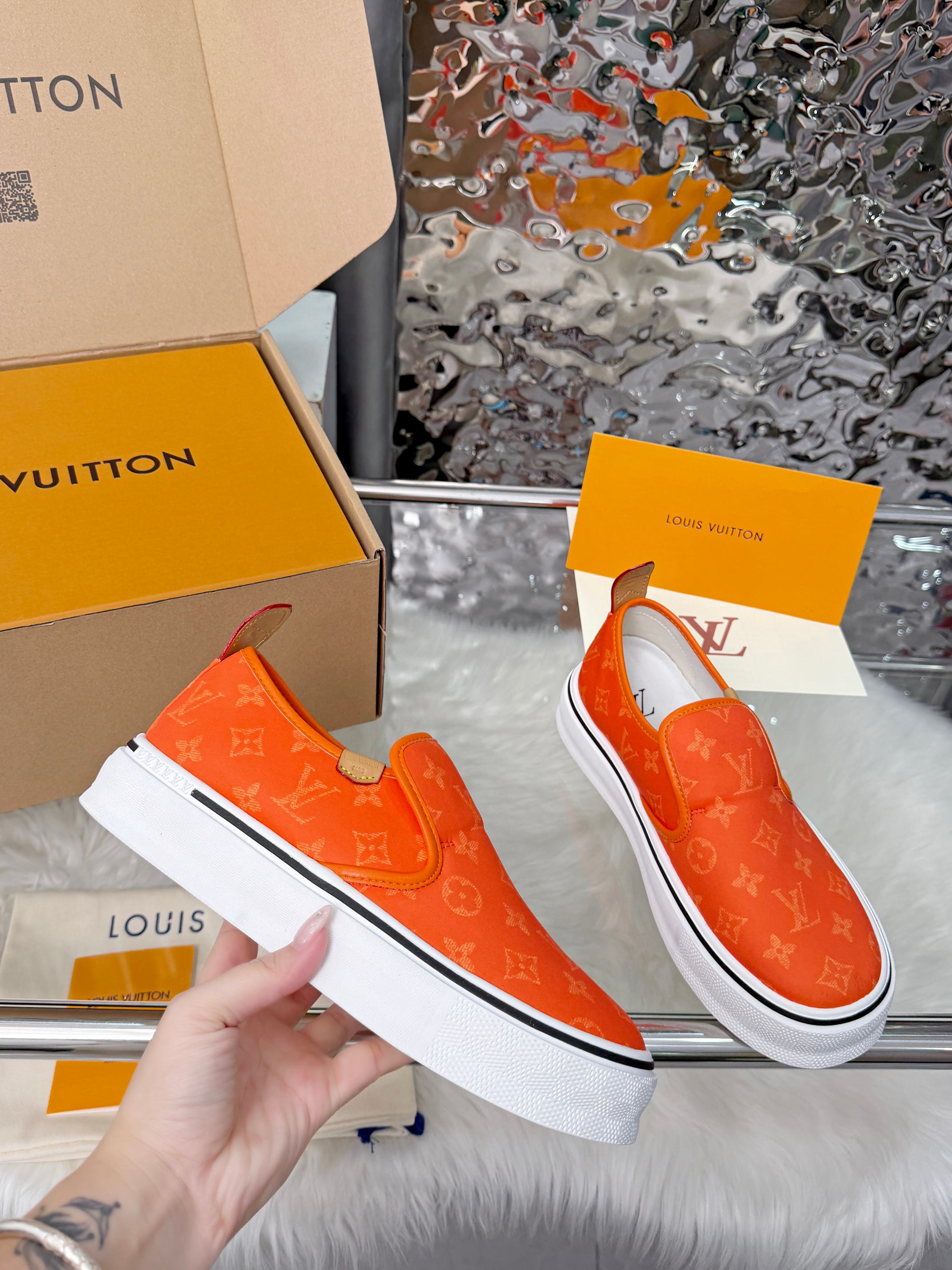 LV