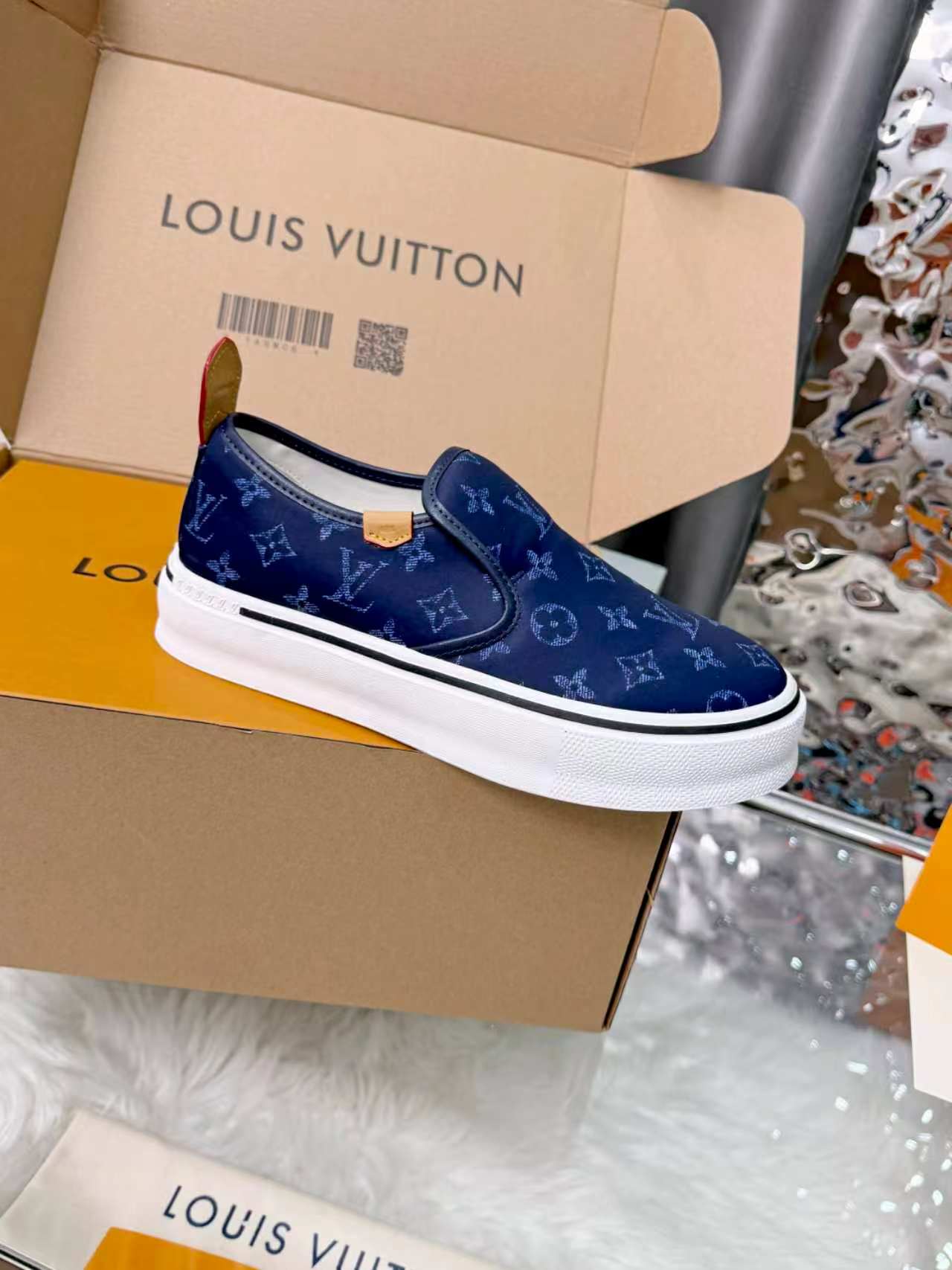 LV