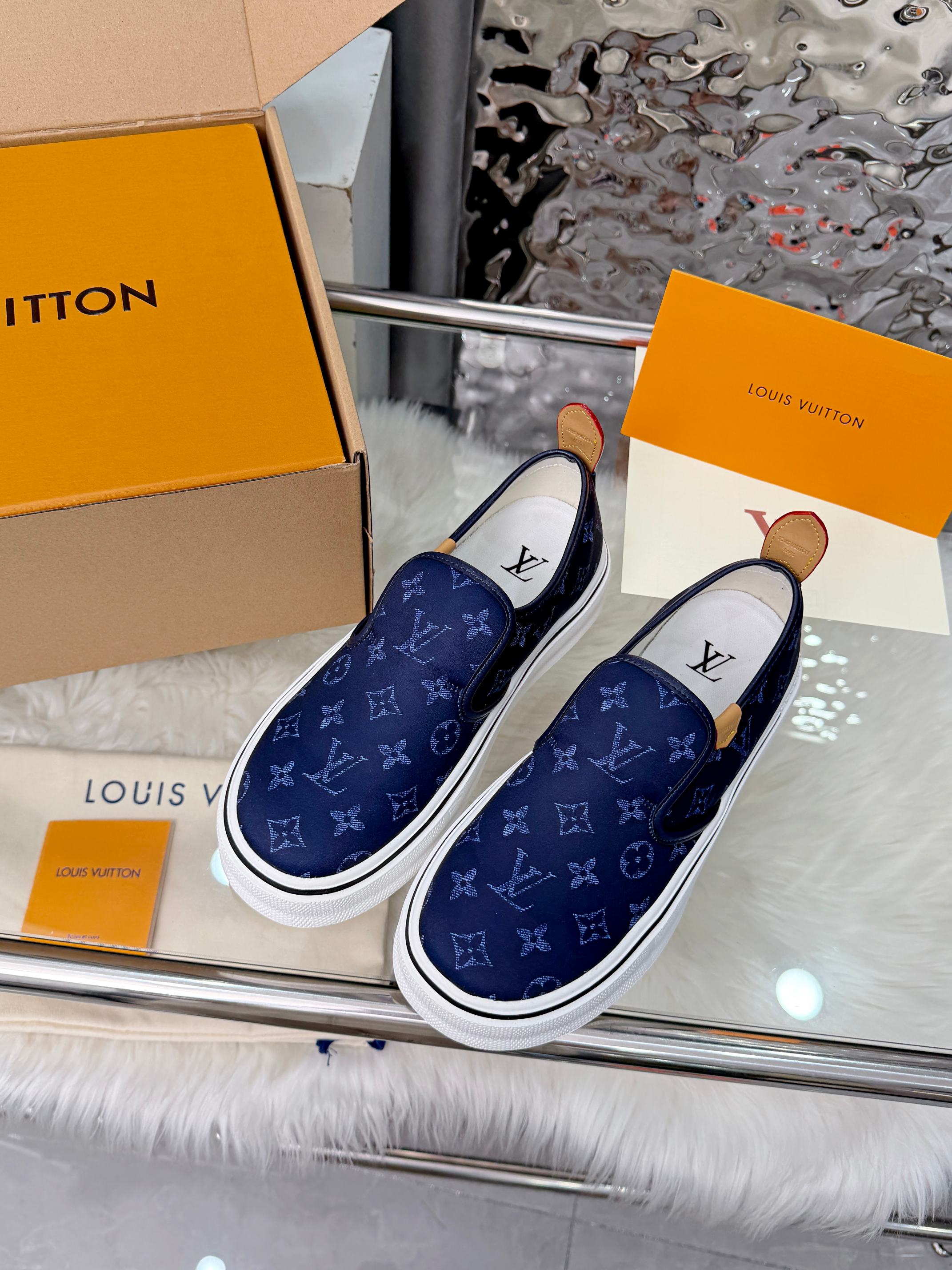 LV