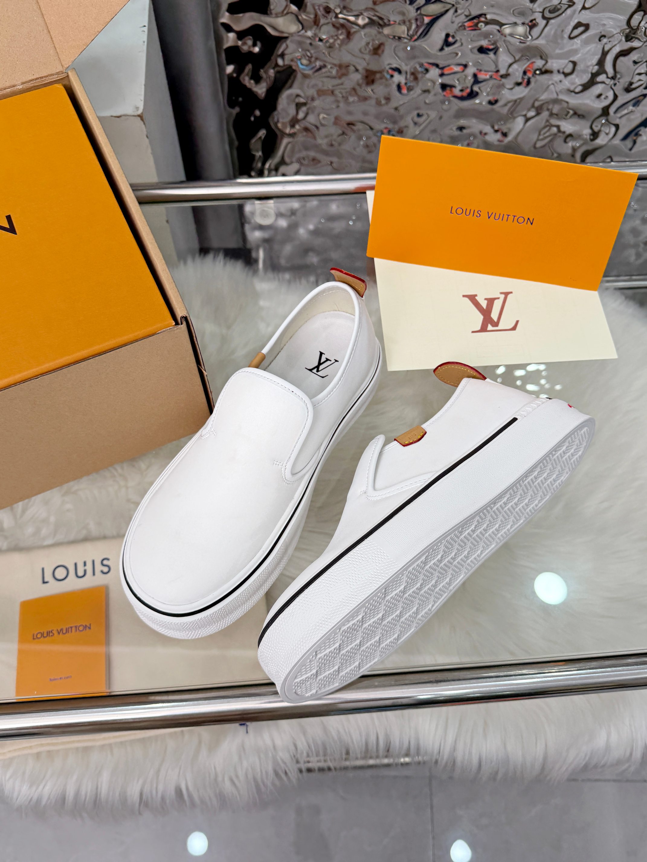 LV