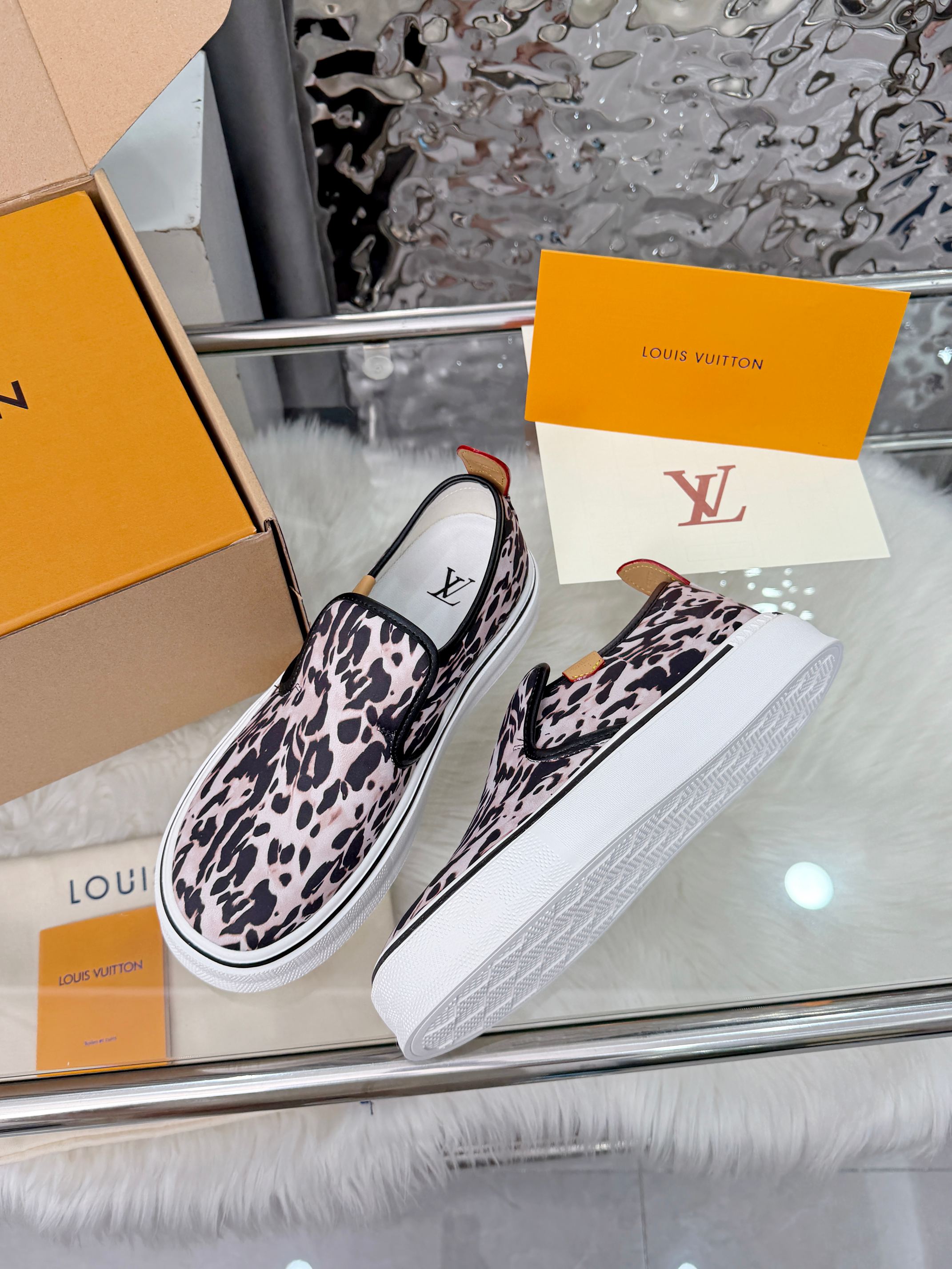 LV