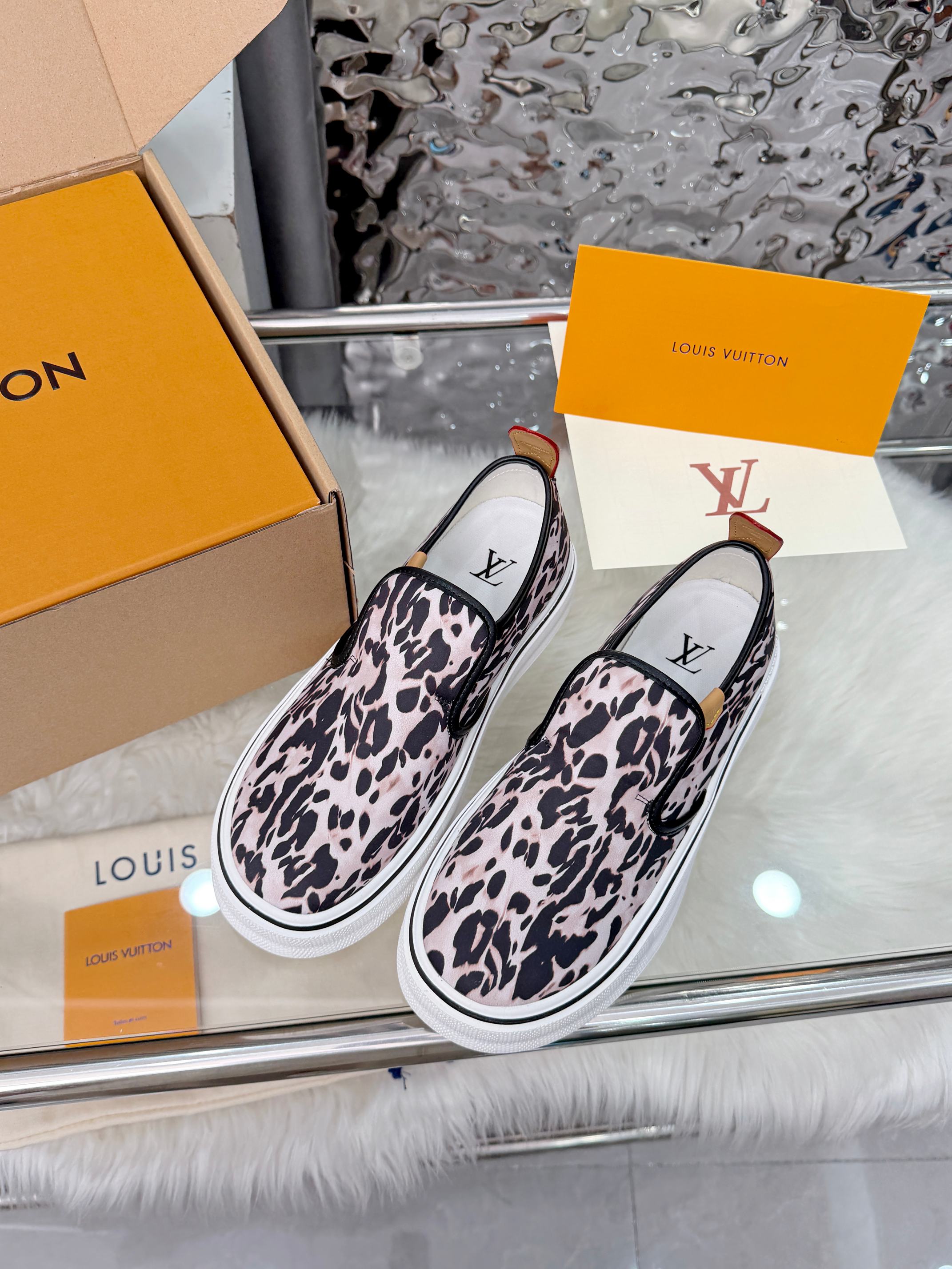 LV