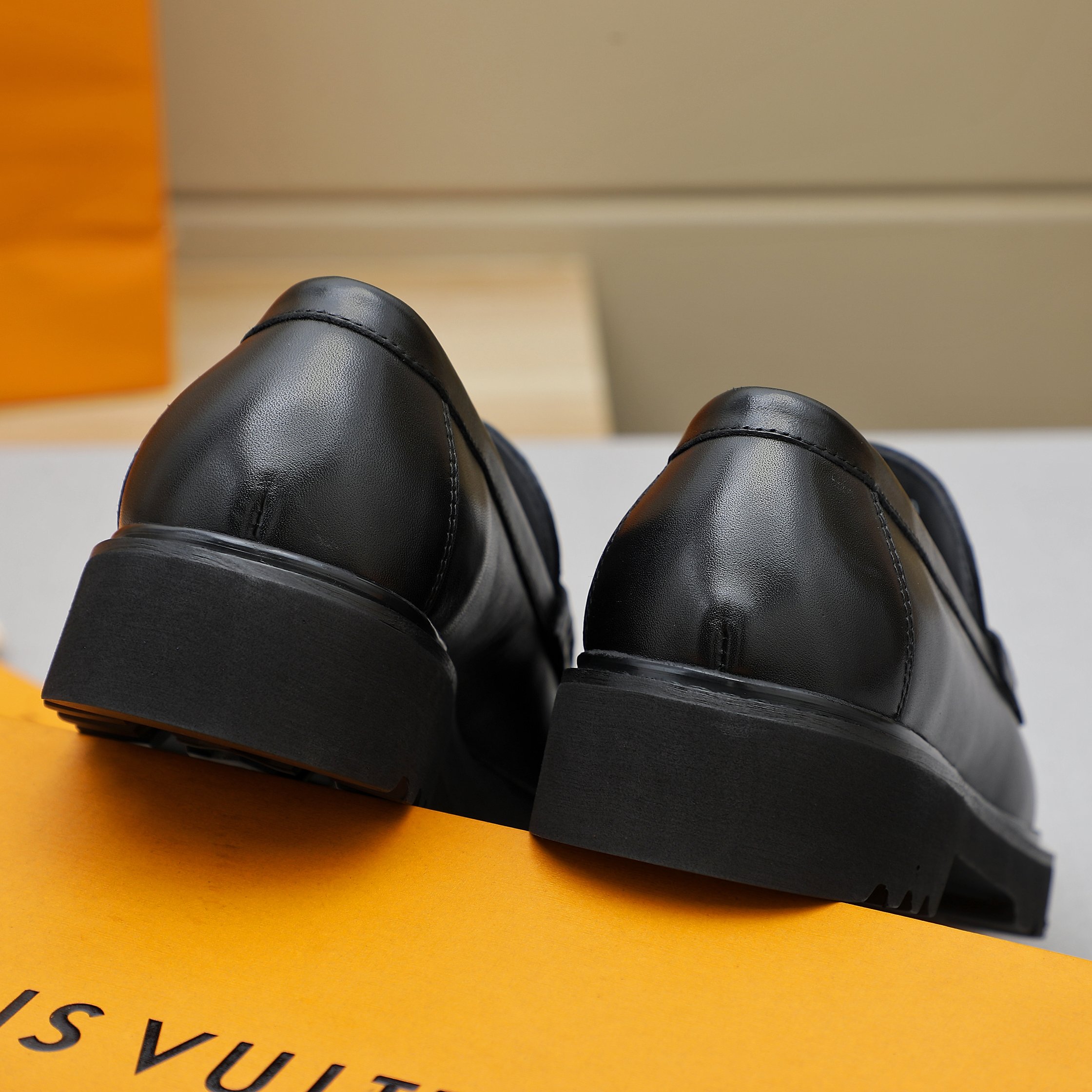 LV