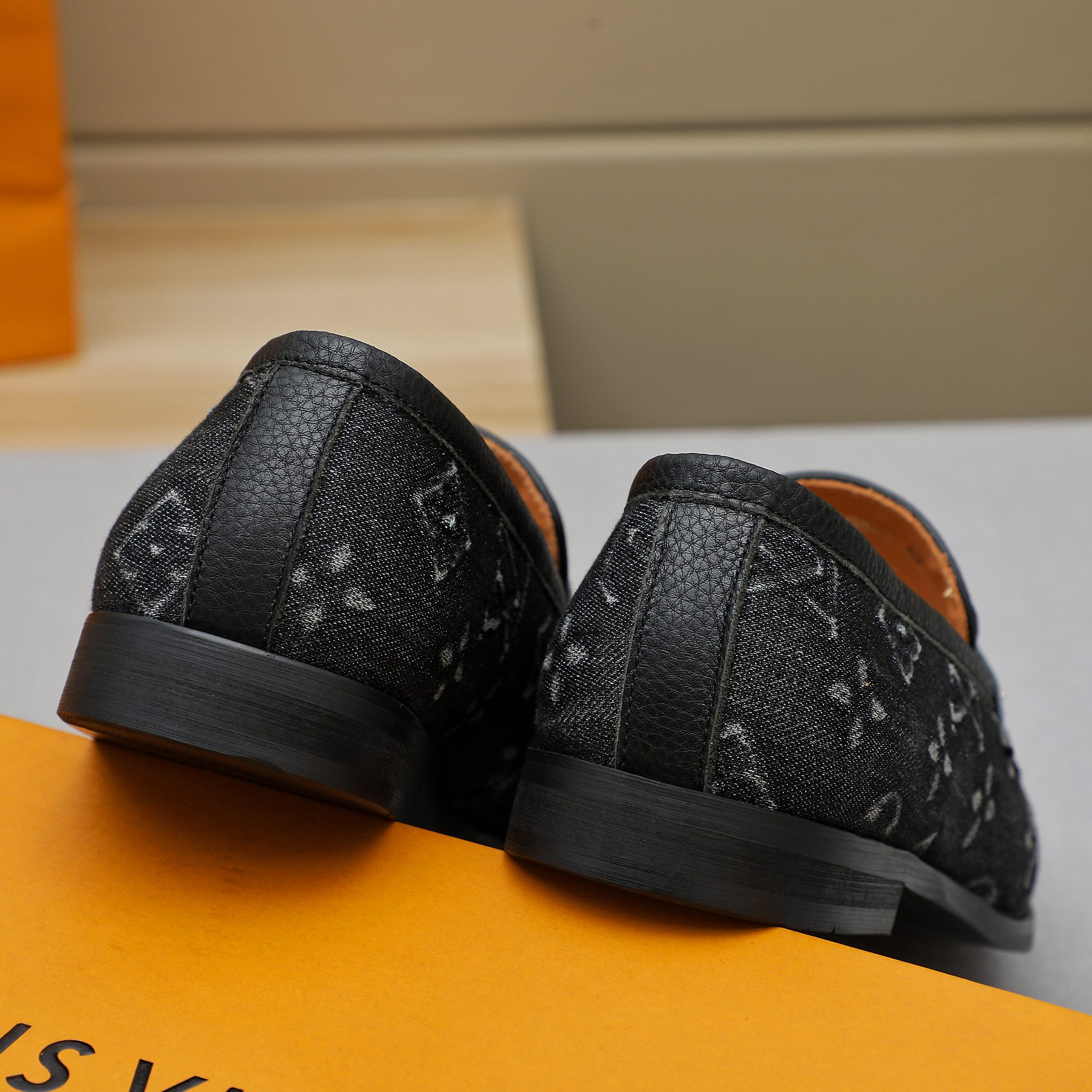 LV