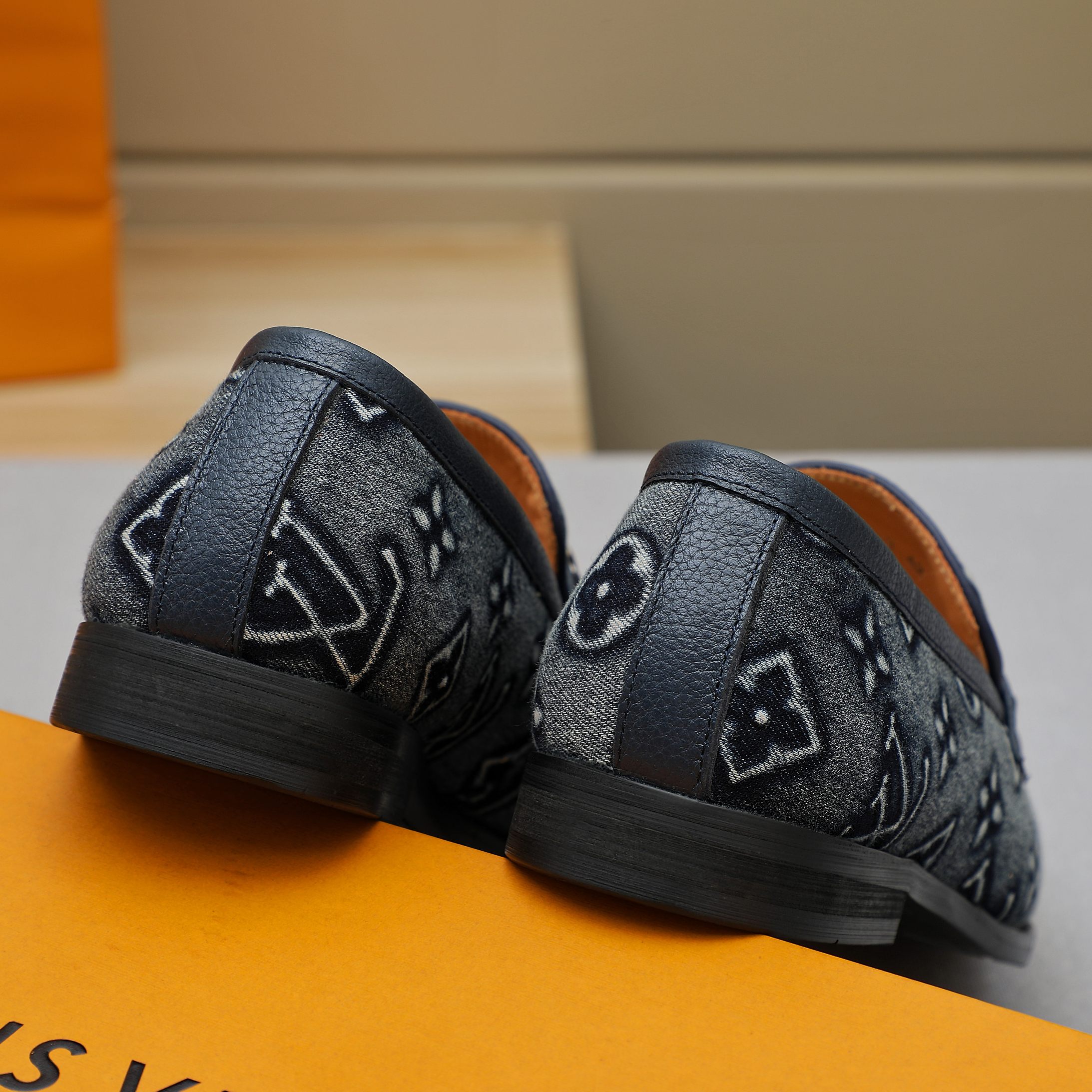LV