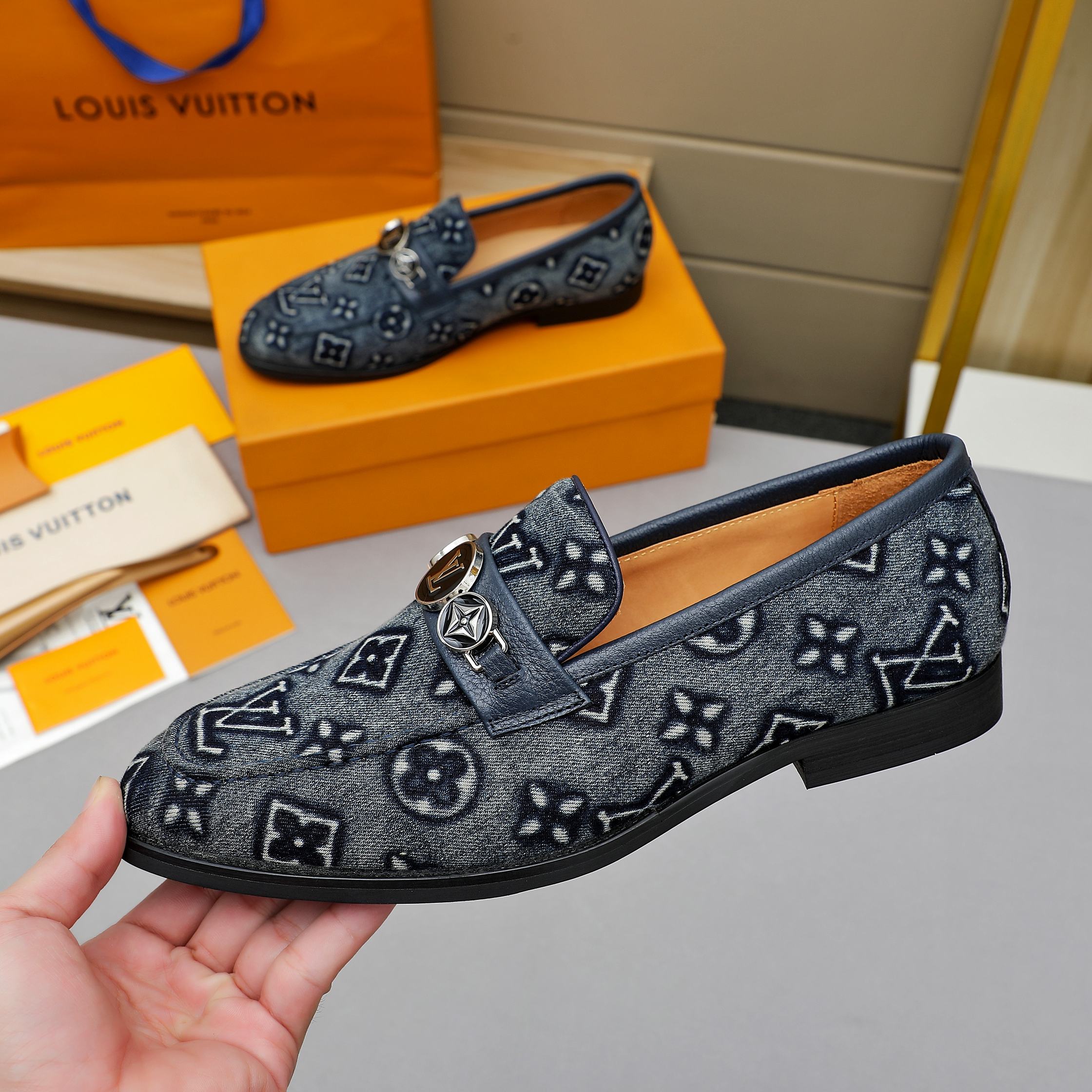 LV