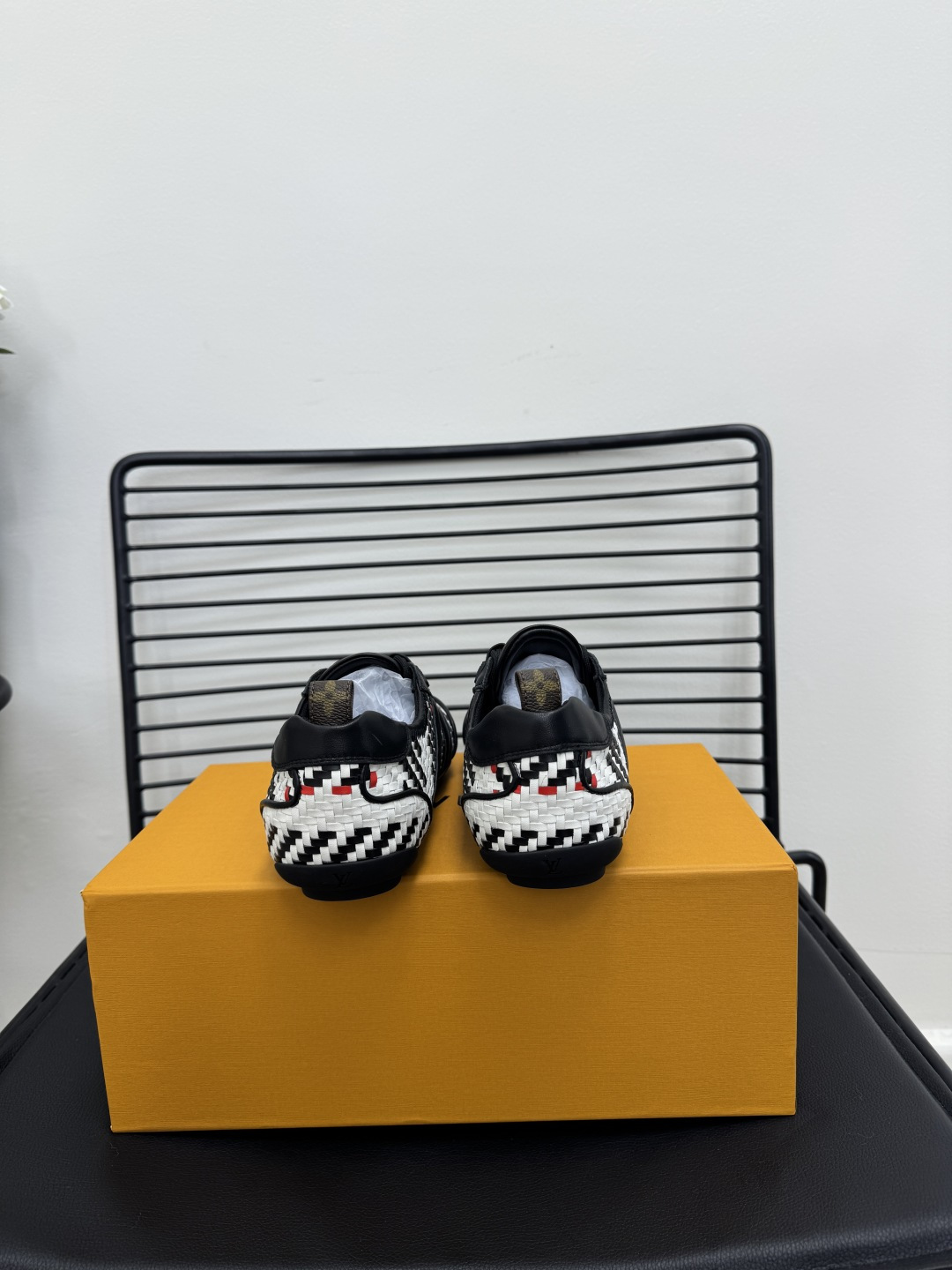LV