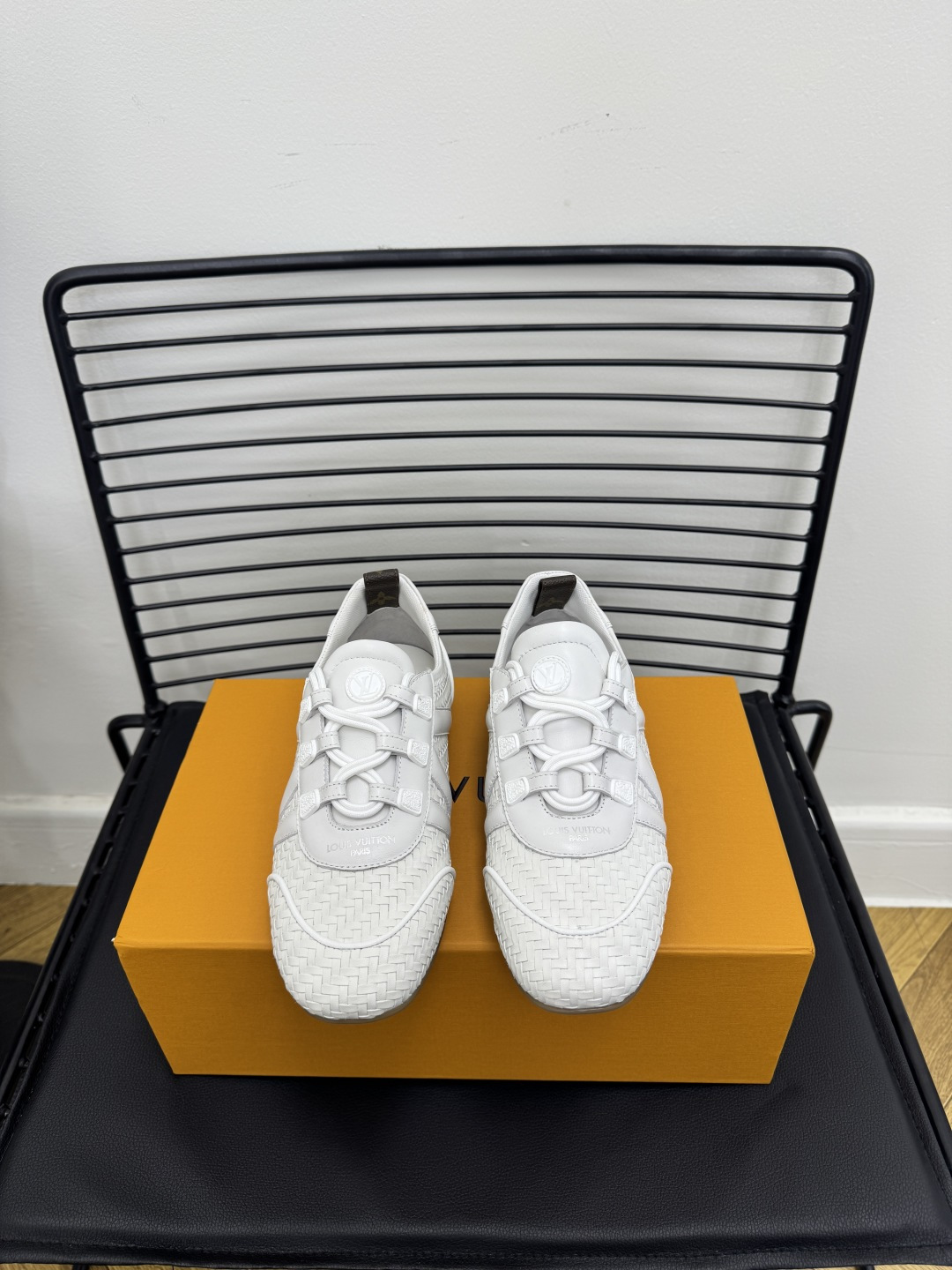 LV
