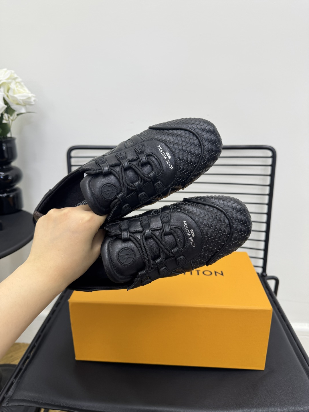 LV