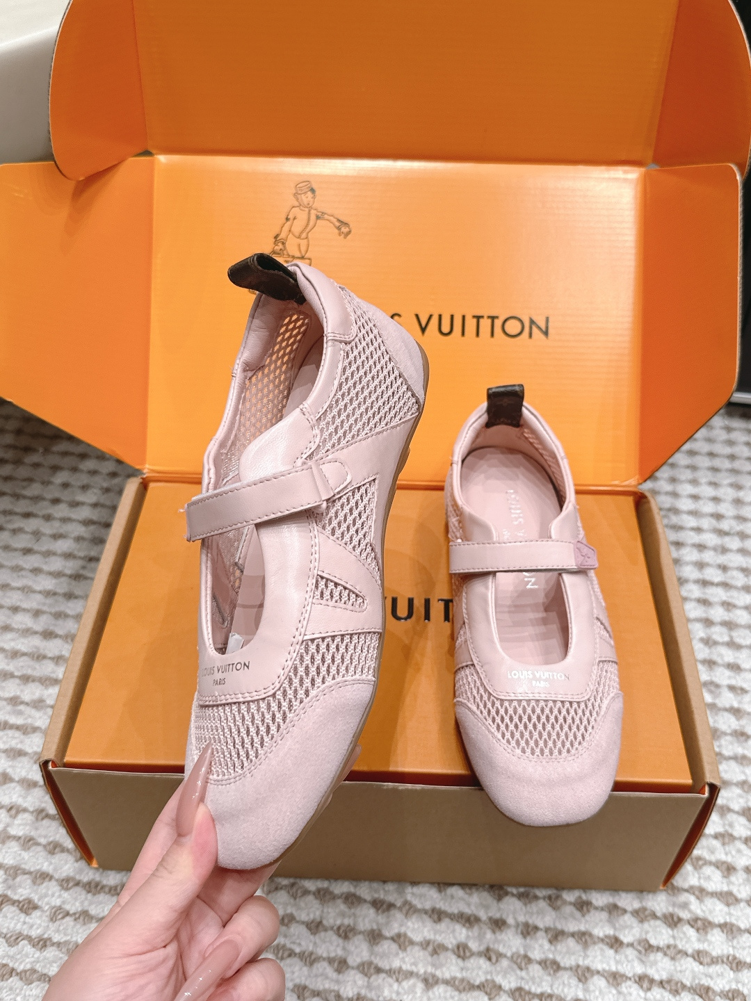 LV