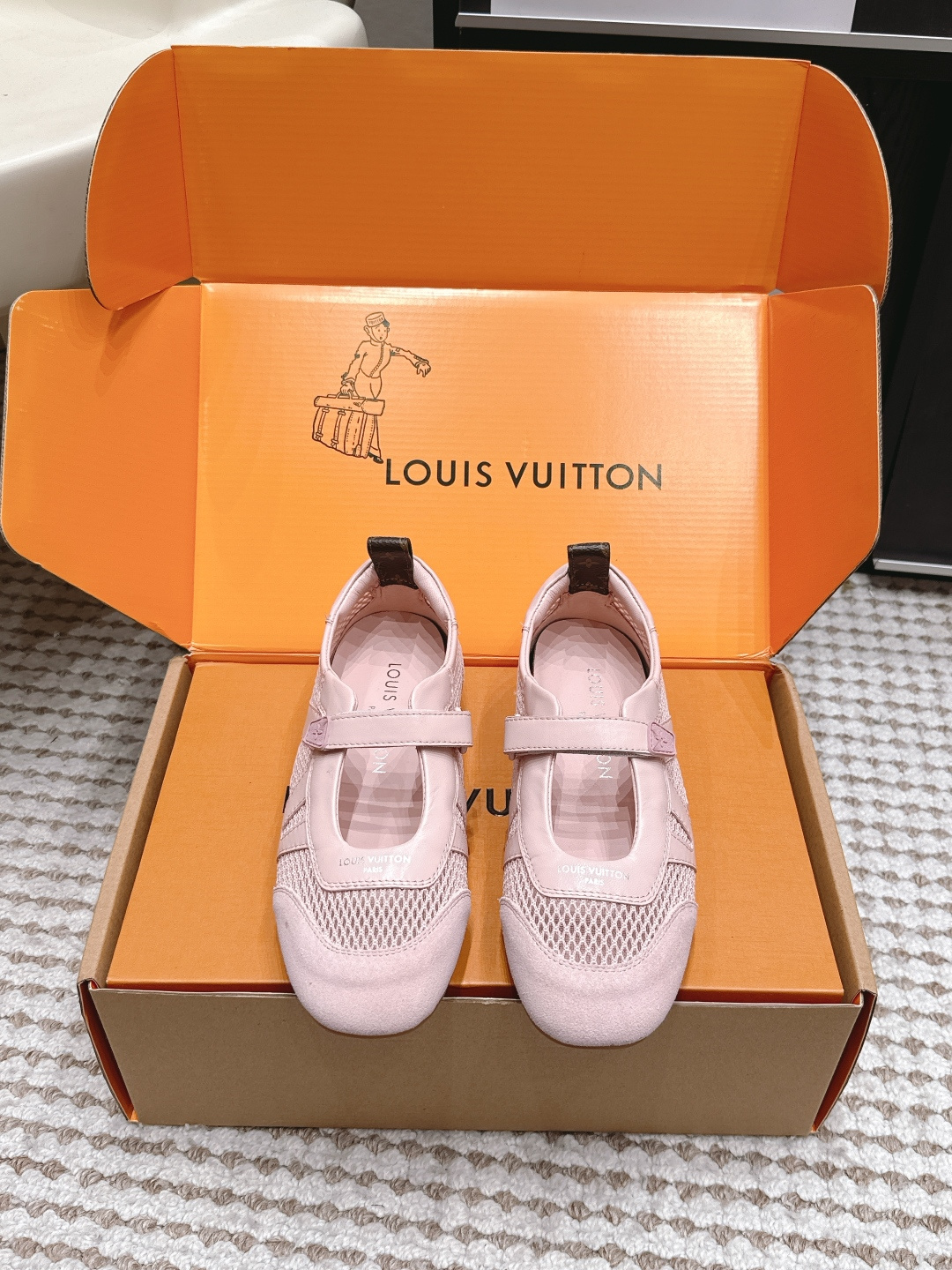 LV