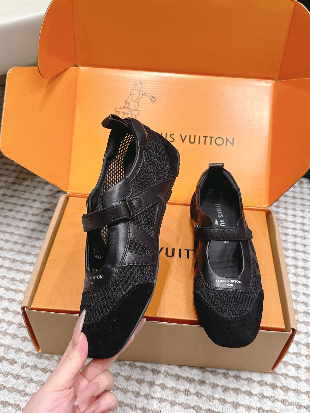 LV