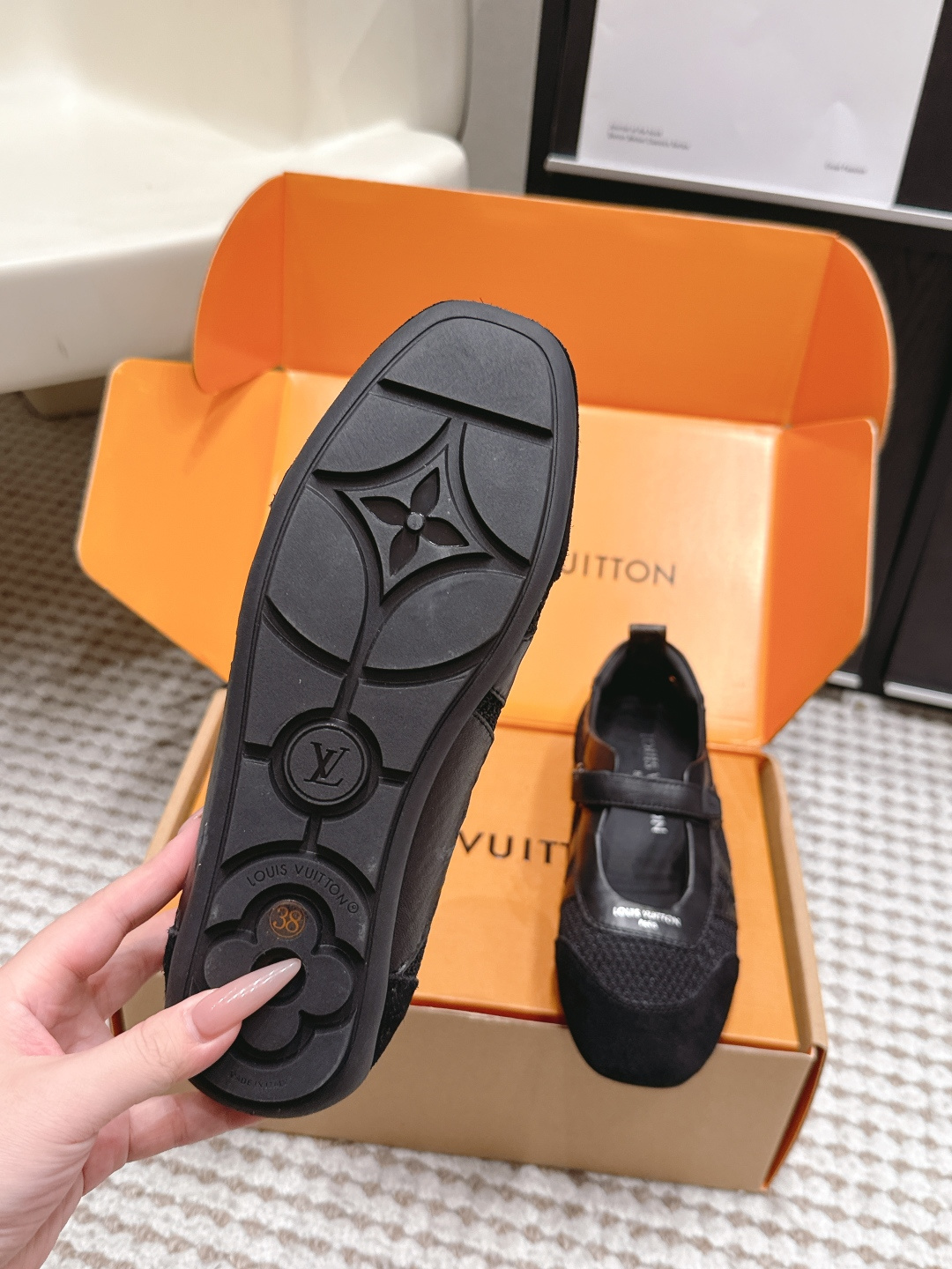 LV