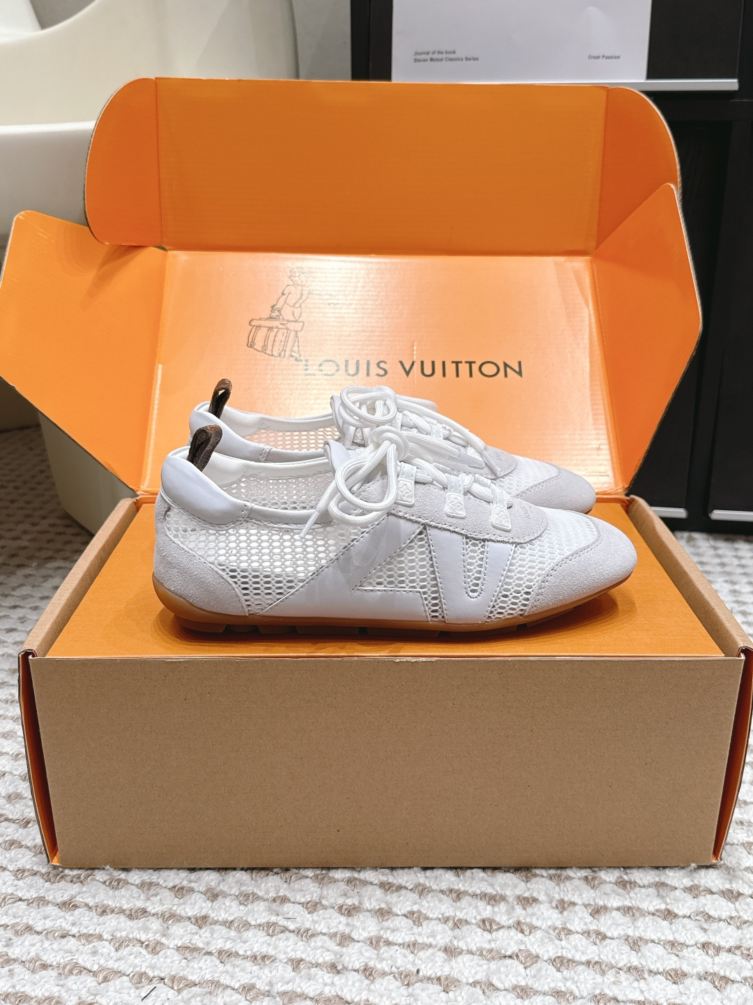 LV