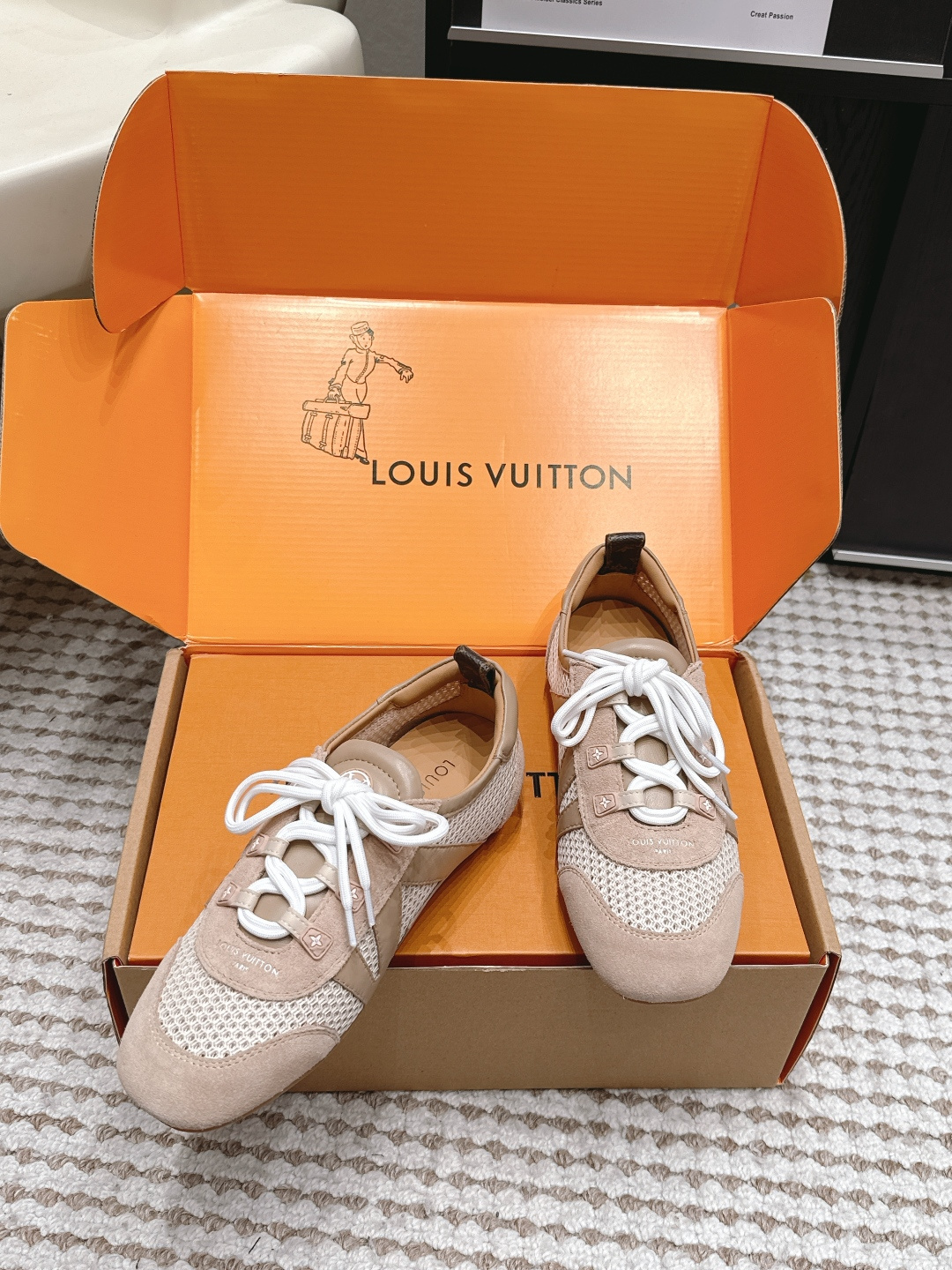 LV