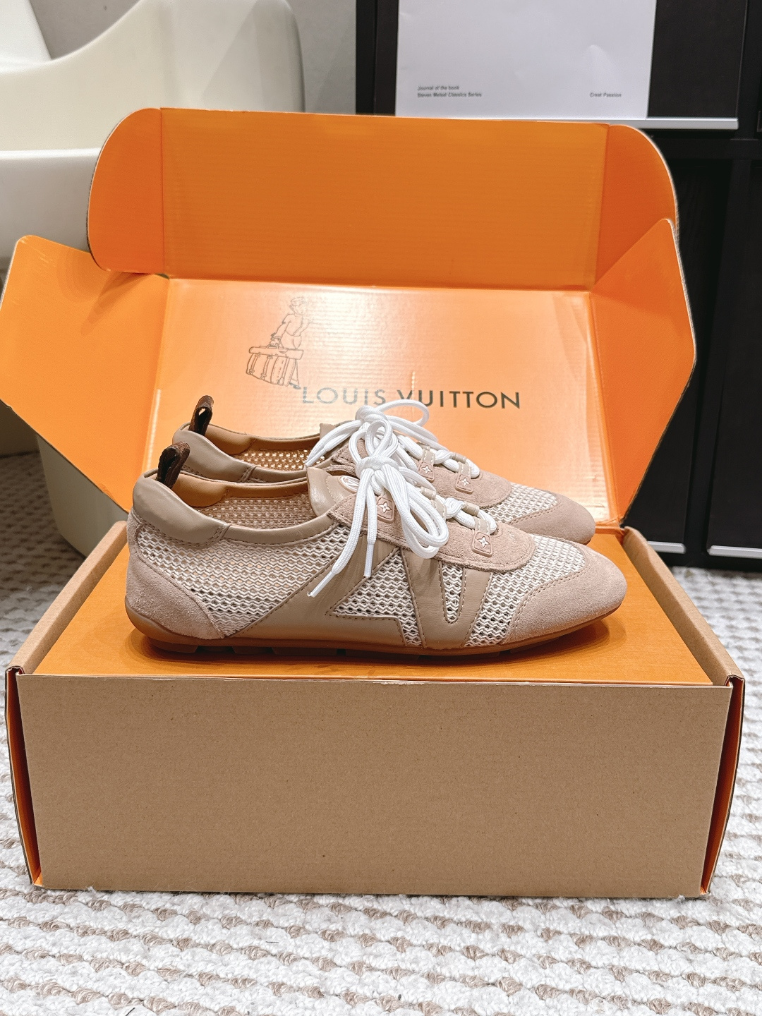 LV