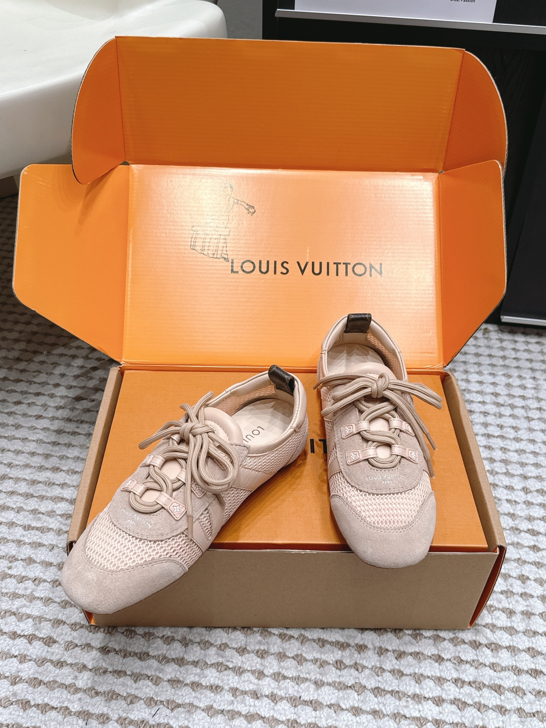 LV