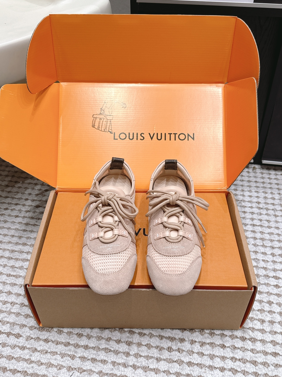 LV