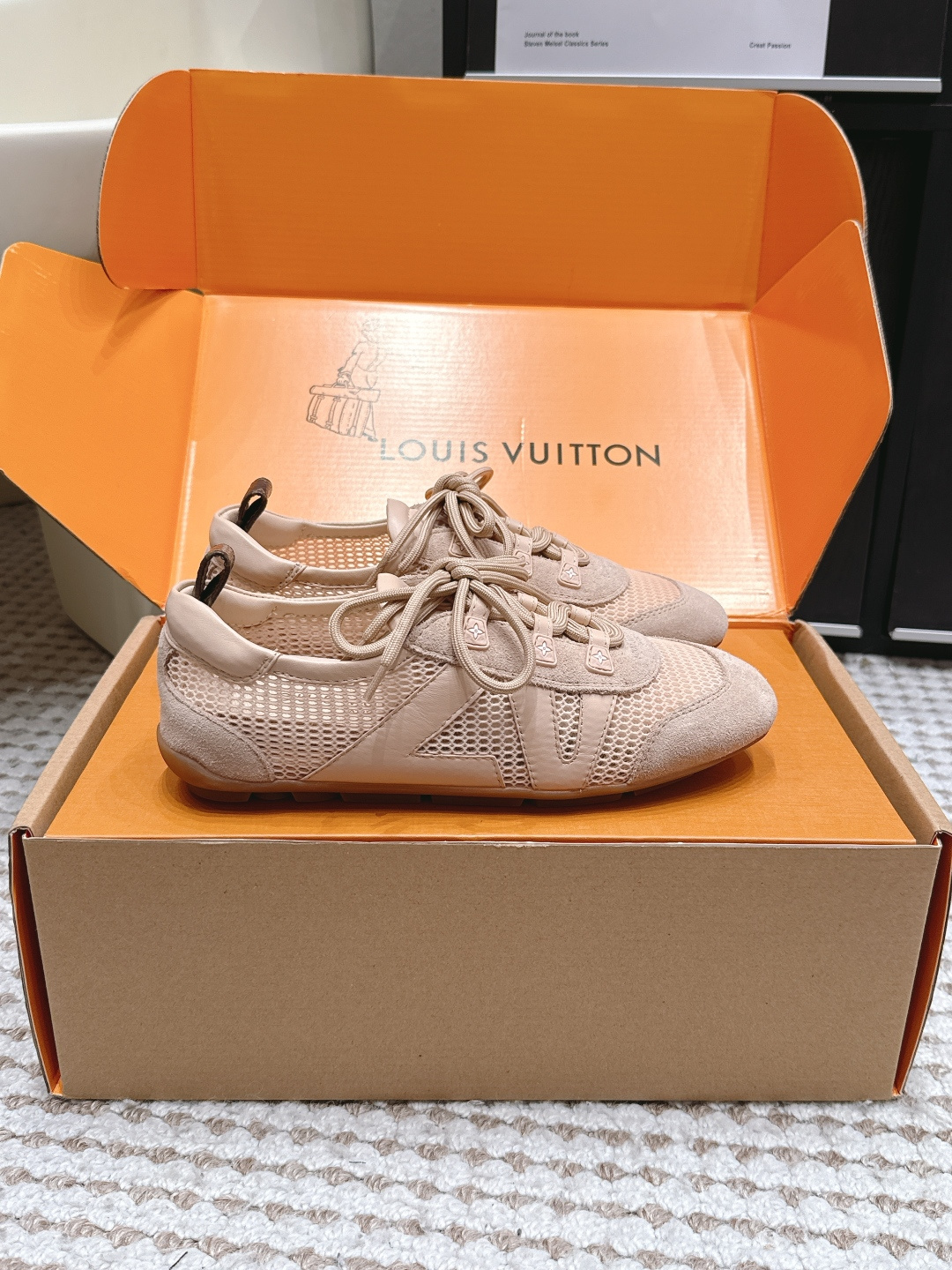 LV
